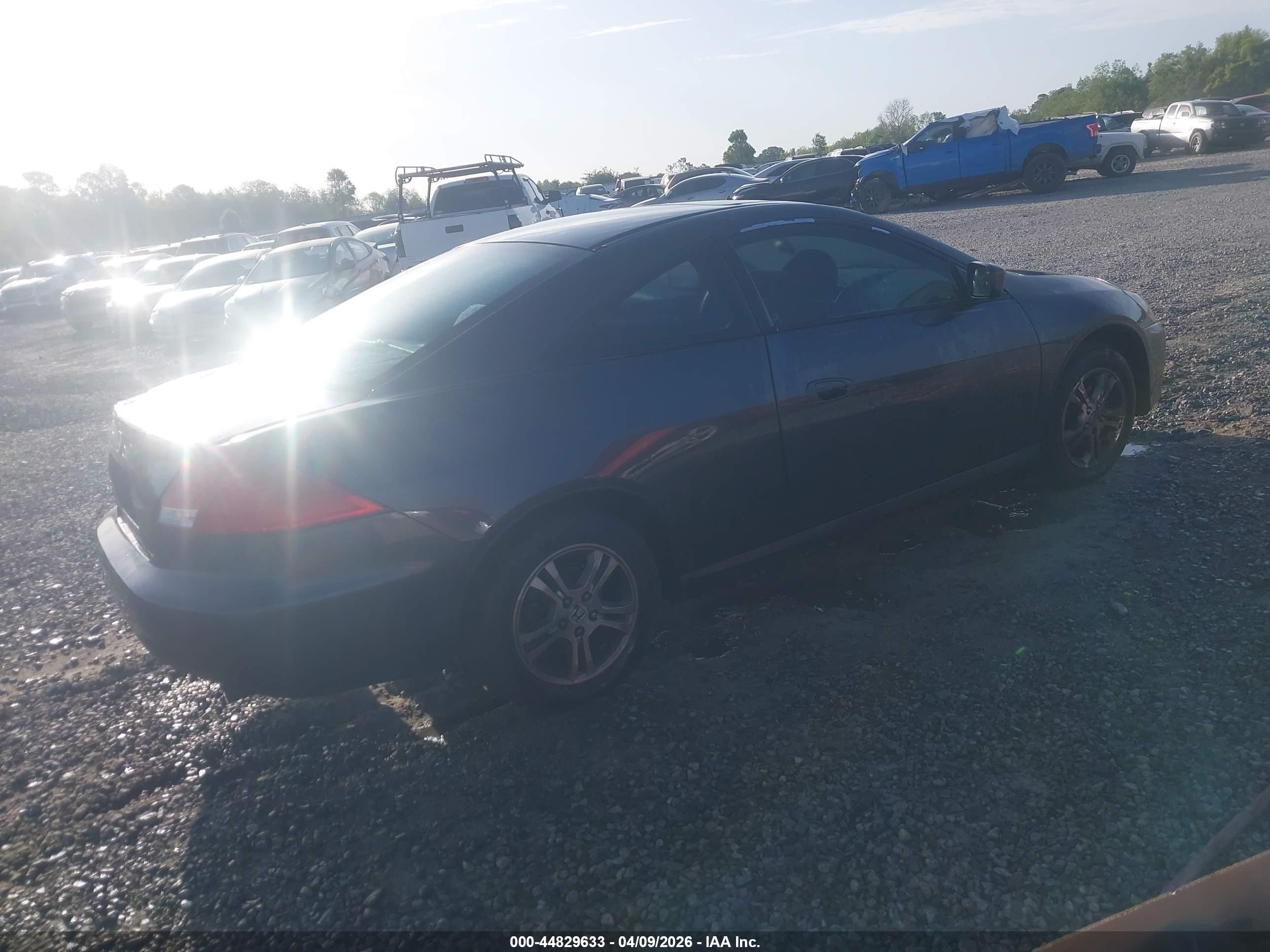 HONDA ACCORD image 4
