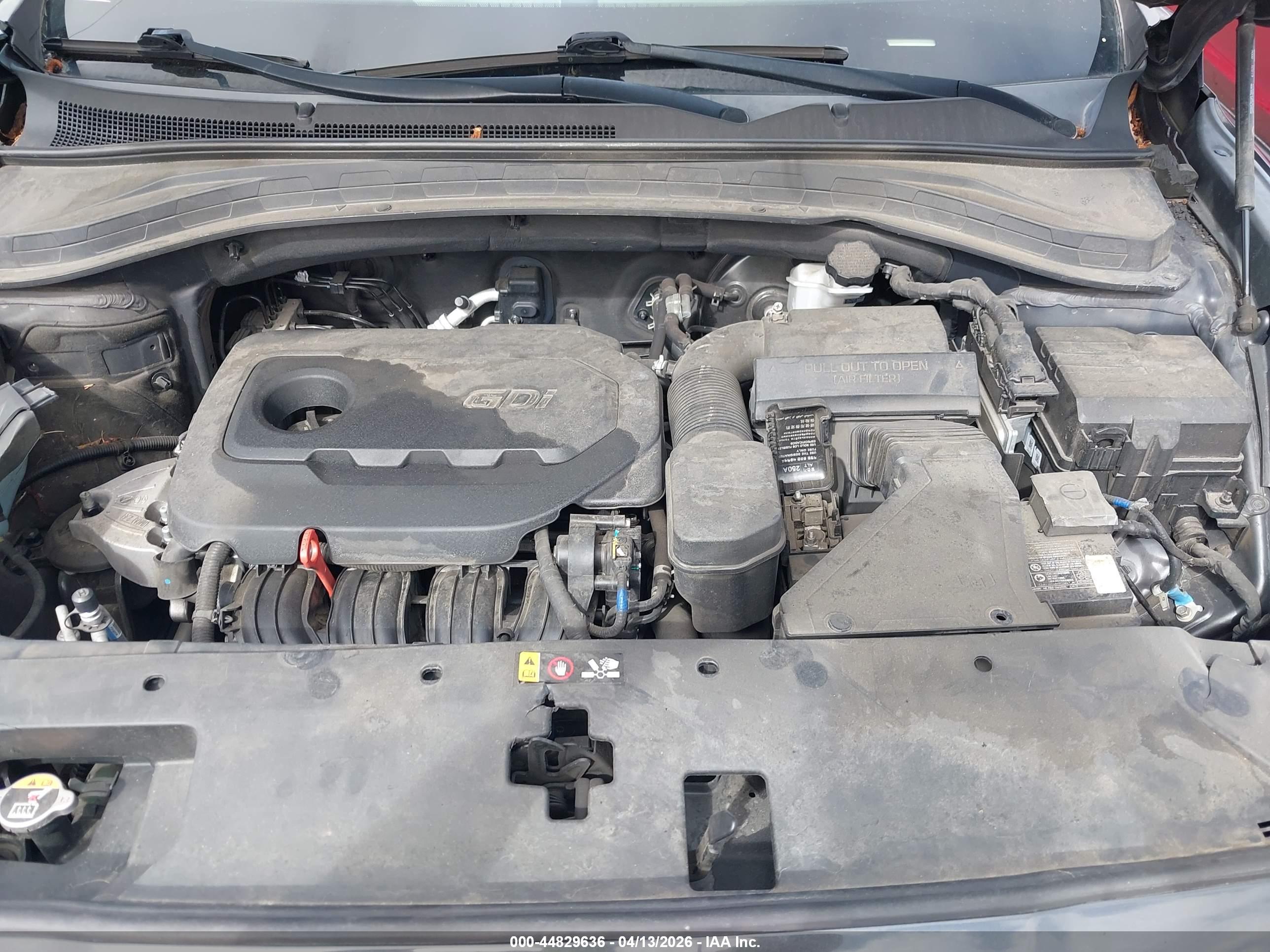 HYUNDAI SANTA image 10