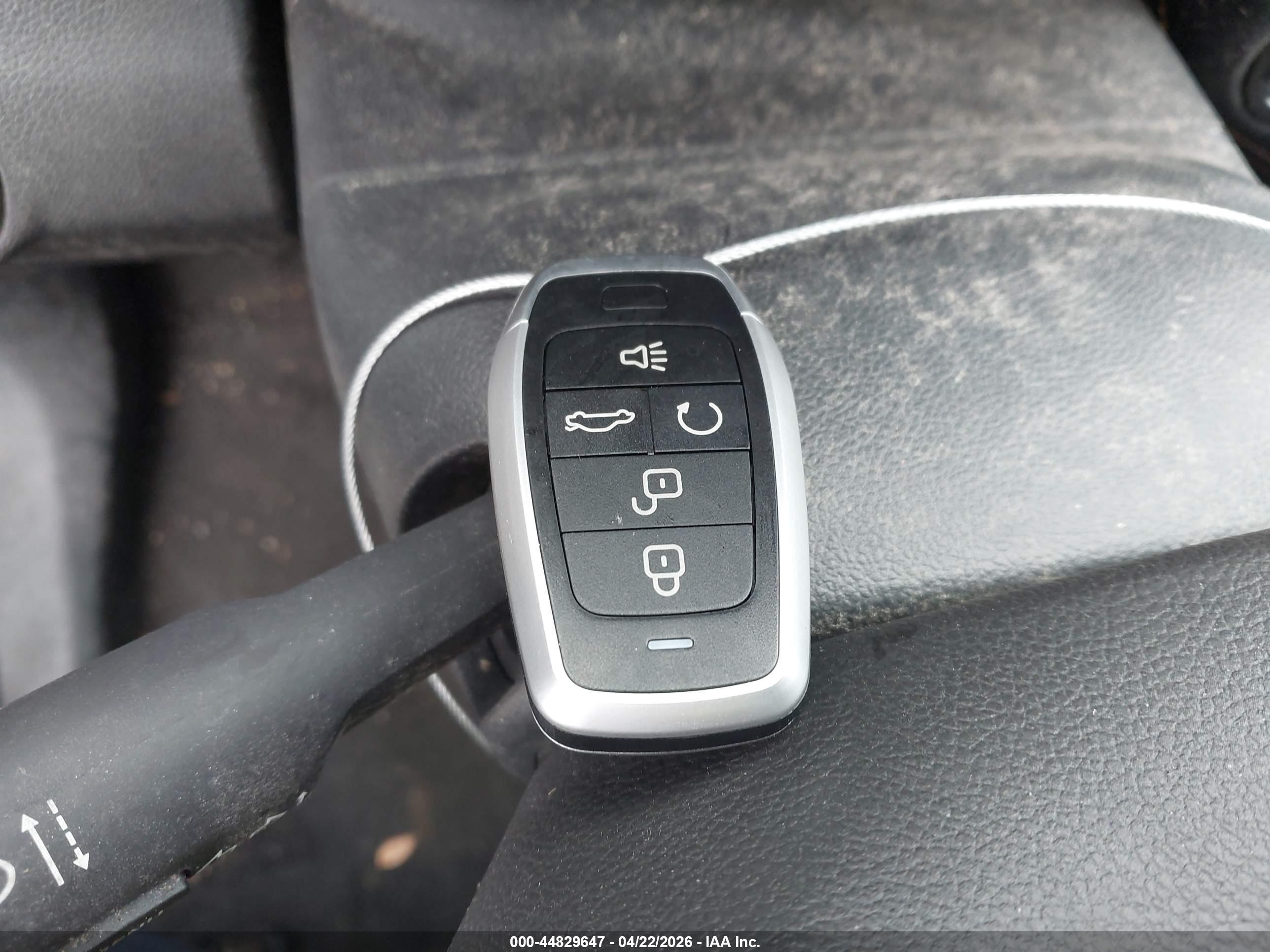 CHEVROLET TRAX image 11