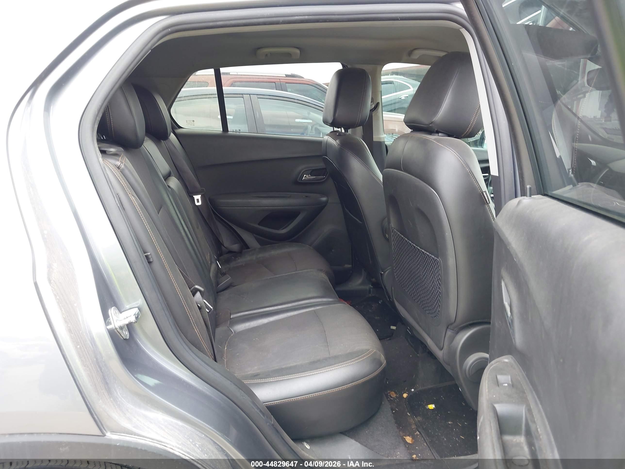 CHEVROLET TRAX image 8