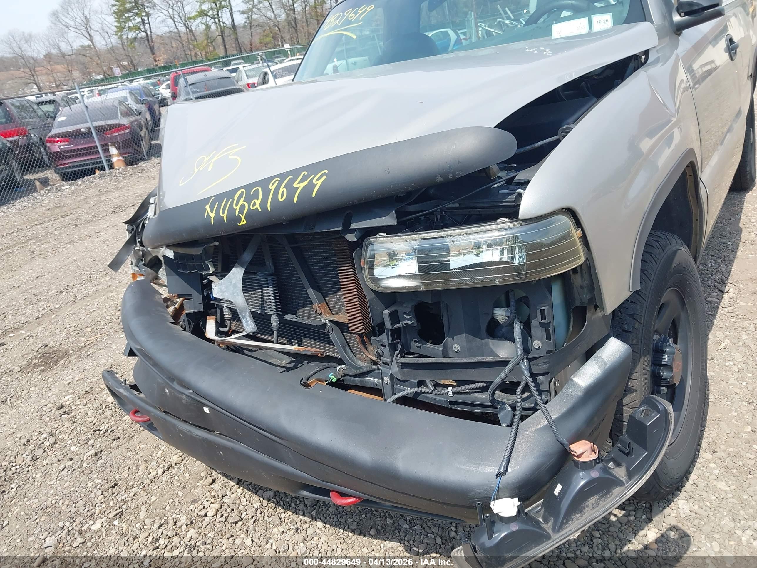 CHEVROLET SILVERADO image 6
