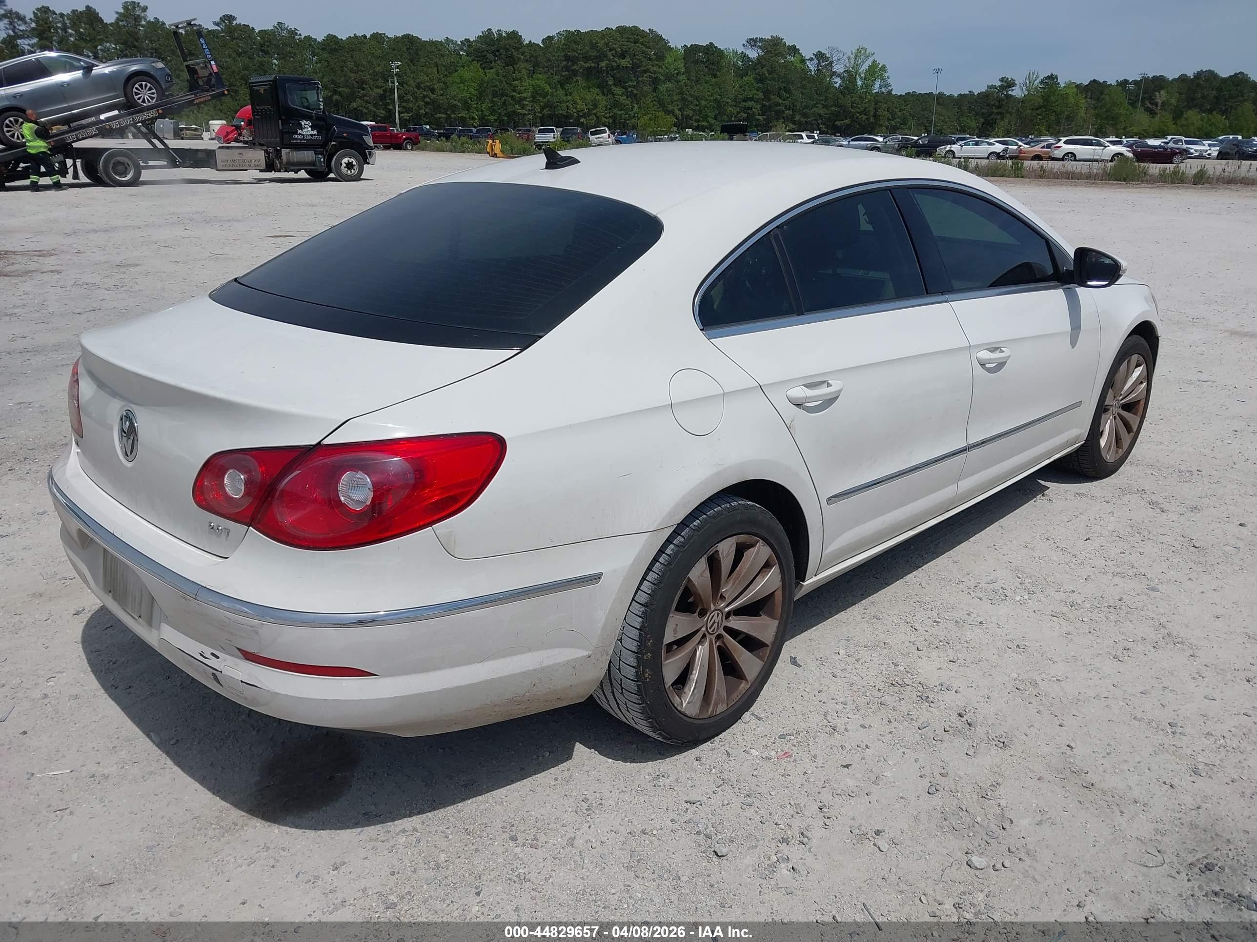 VOLKSWAGEN CC image 4