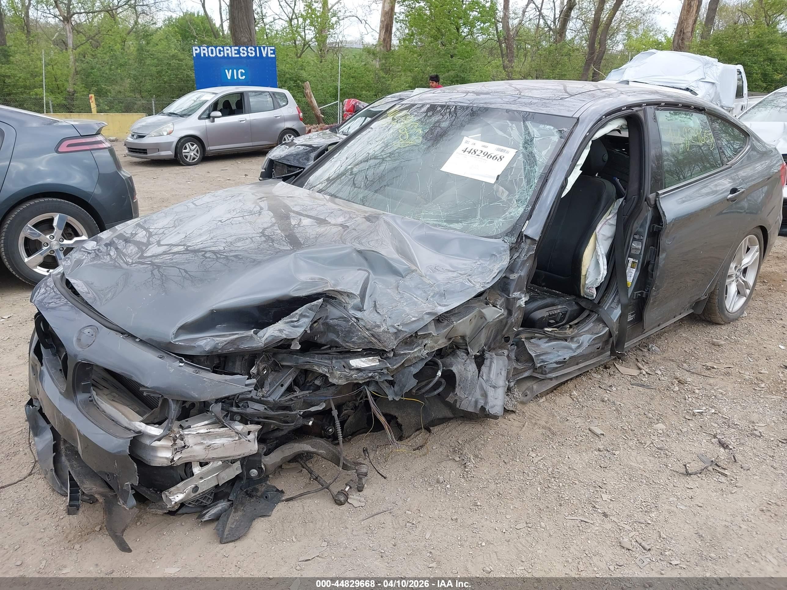 BMW 328I image 6