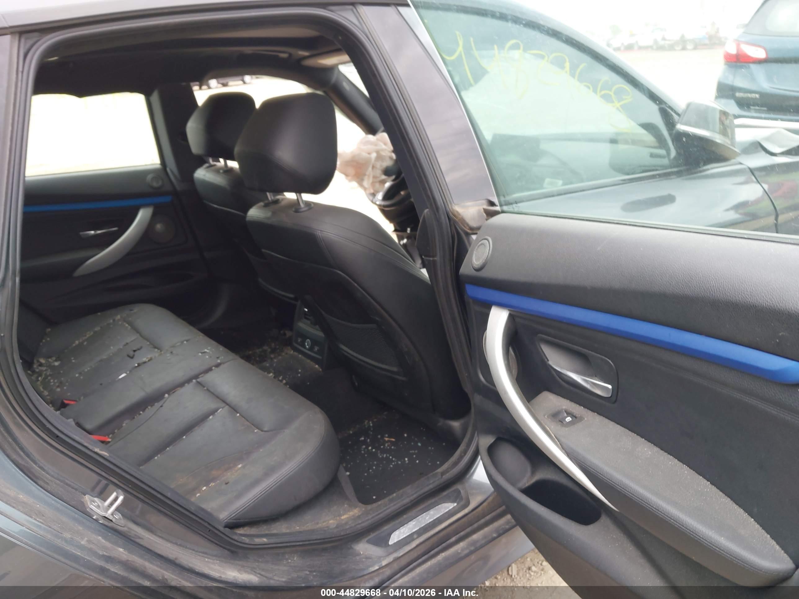 BMW 328I image 8
