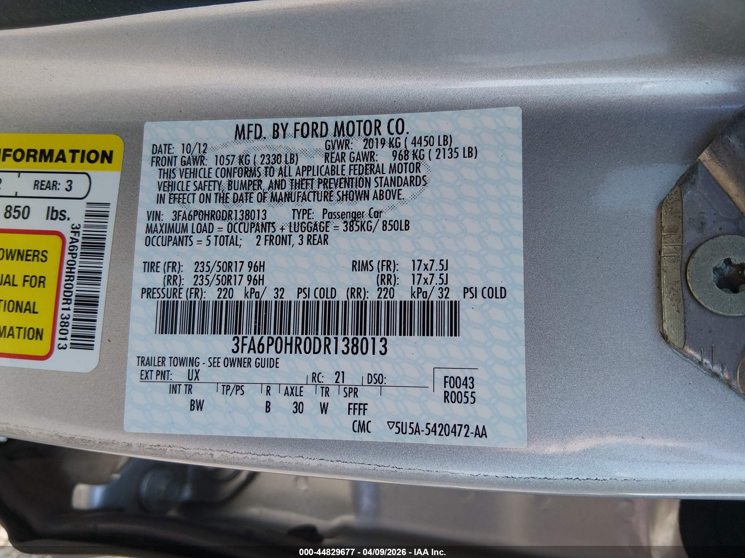 FORD FUSION image 9
