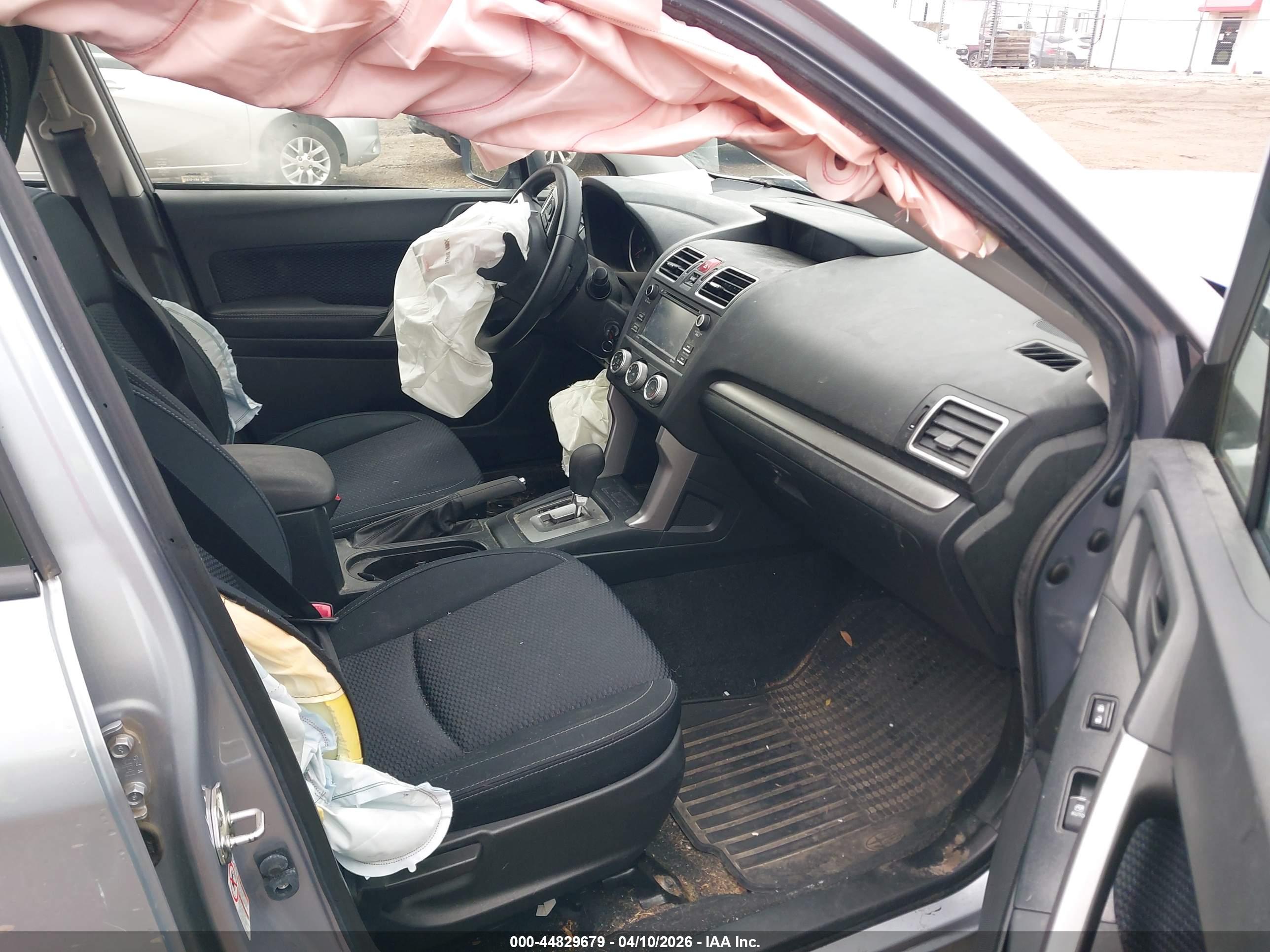 SUBARU FORESTER image 5