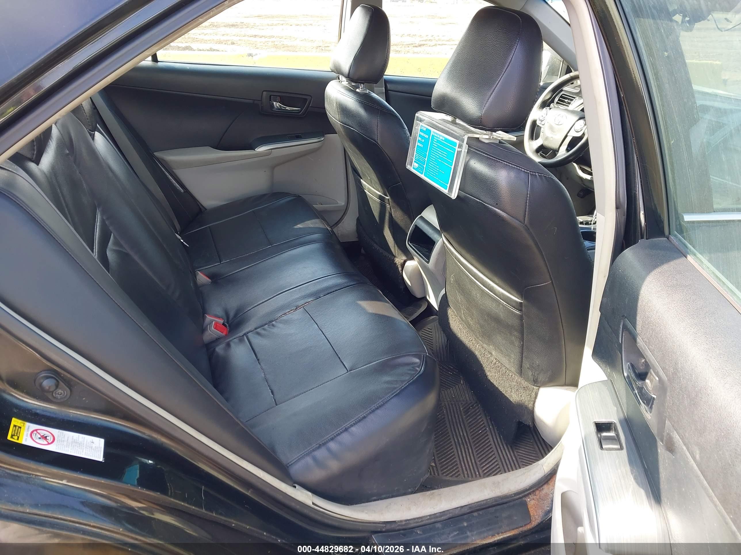 TOYOTA CAMRY image 8