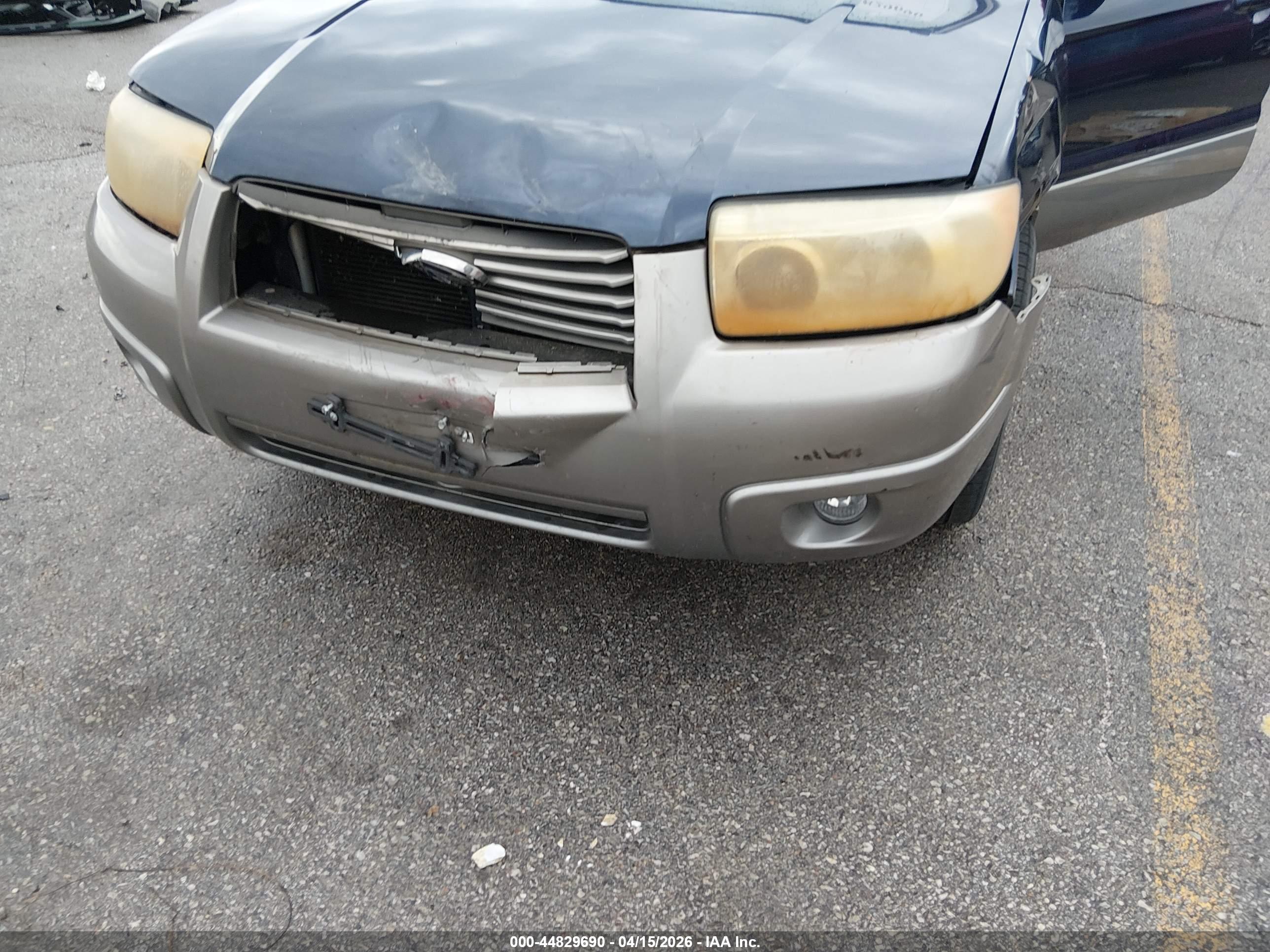 SUBARU FORESTER image 6