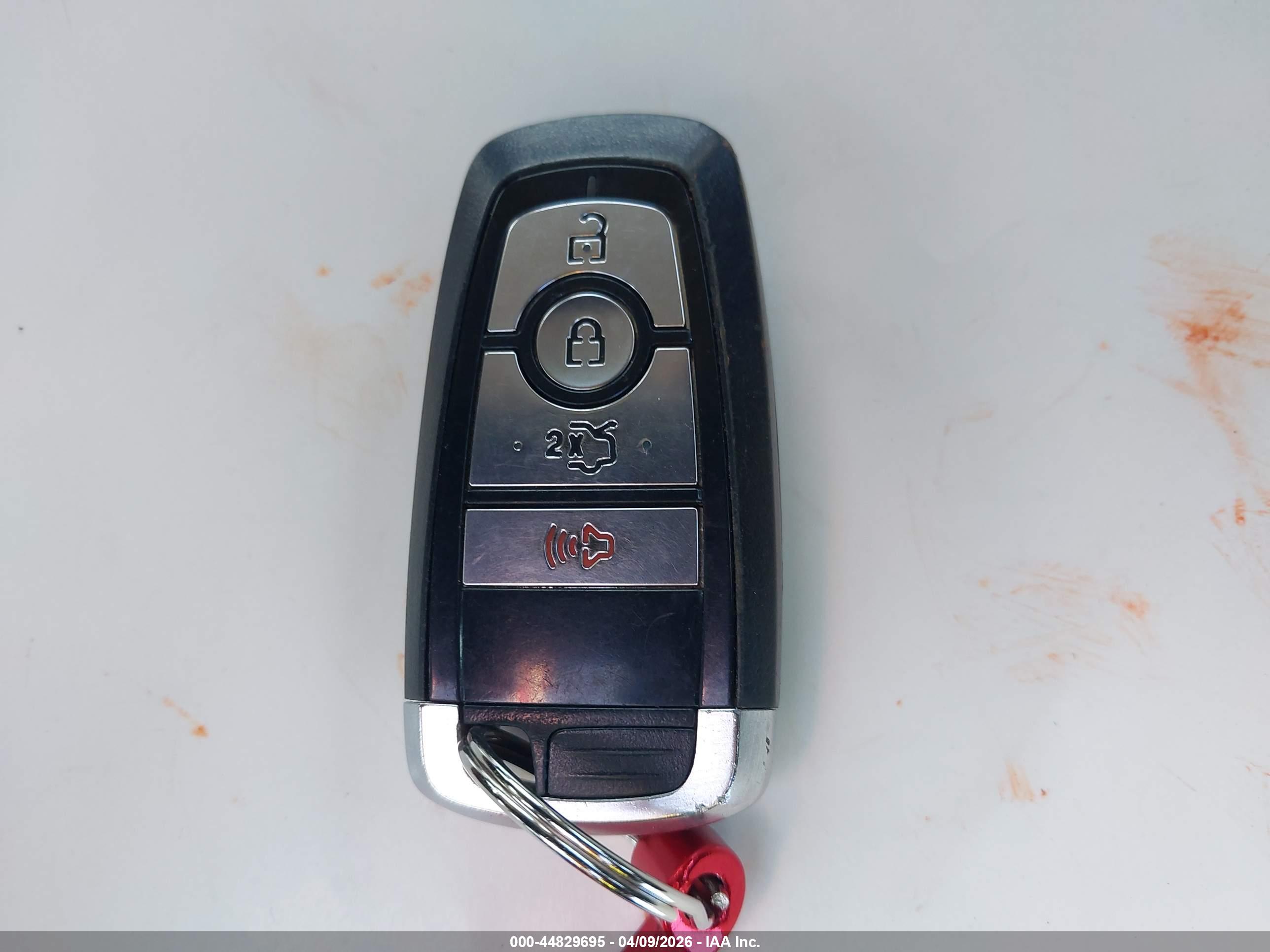 FORD FUSION image 11