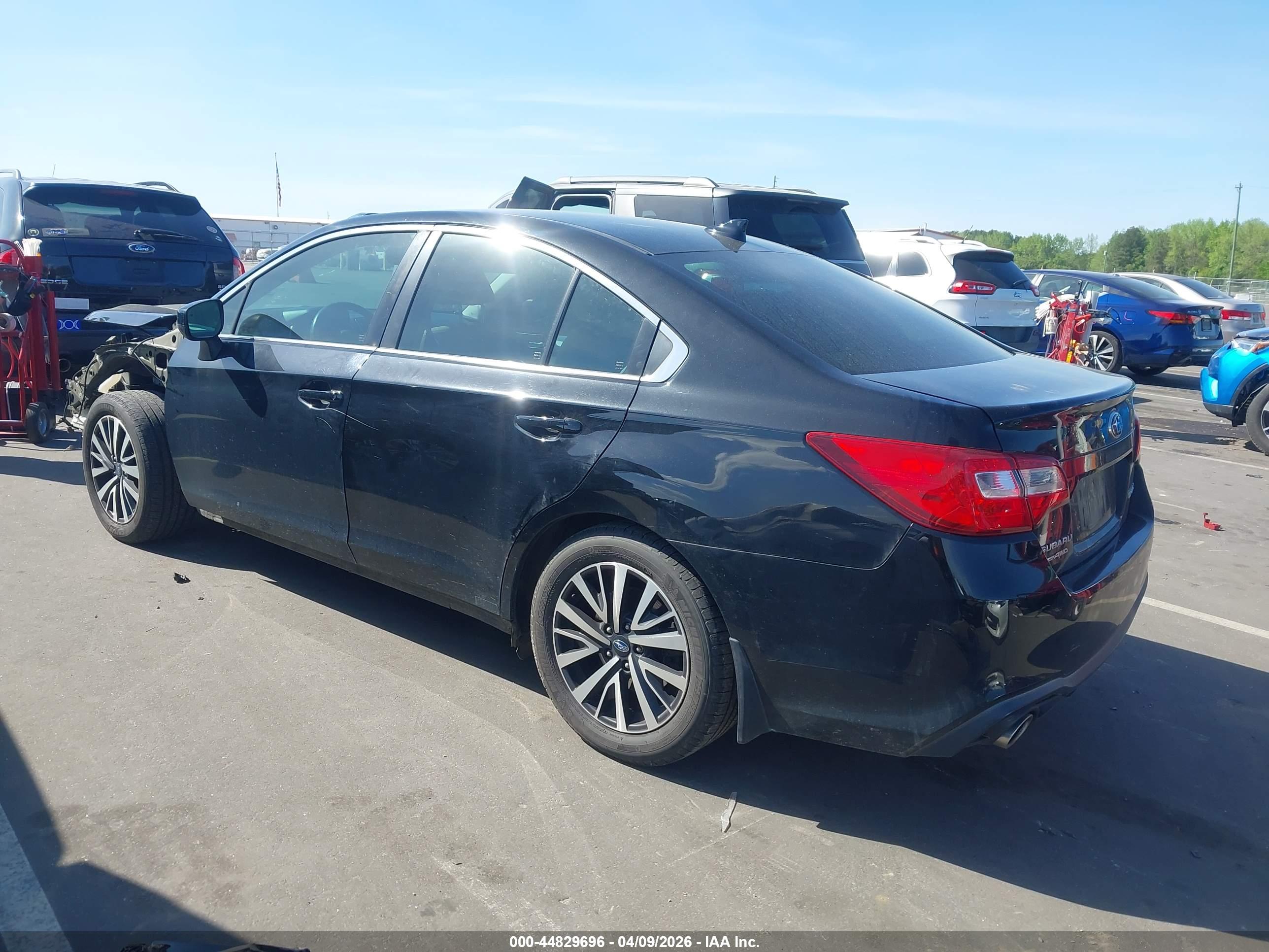SUBARU LEGACY image 3