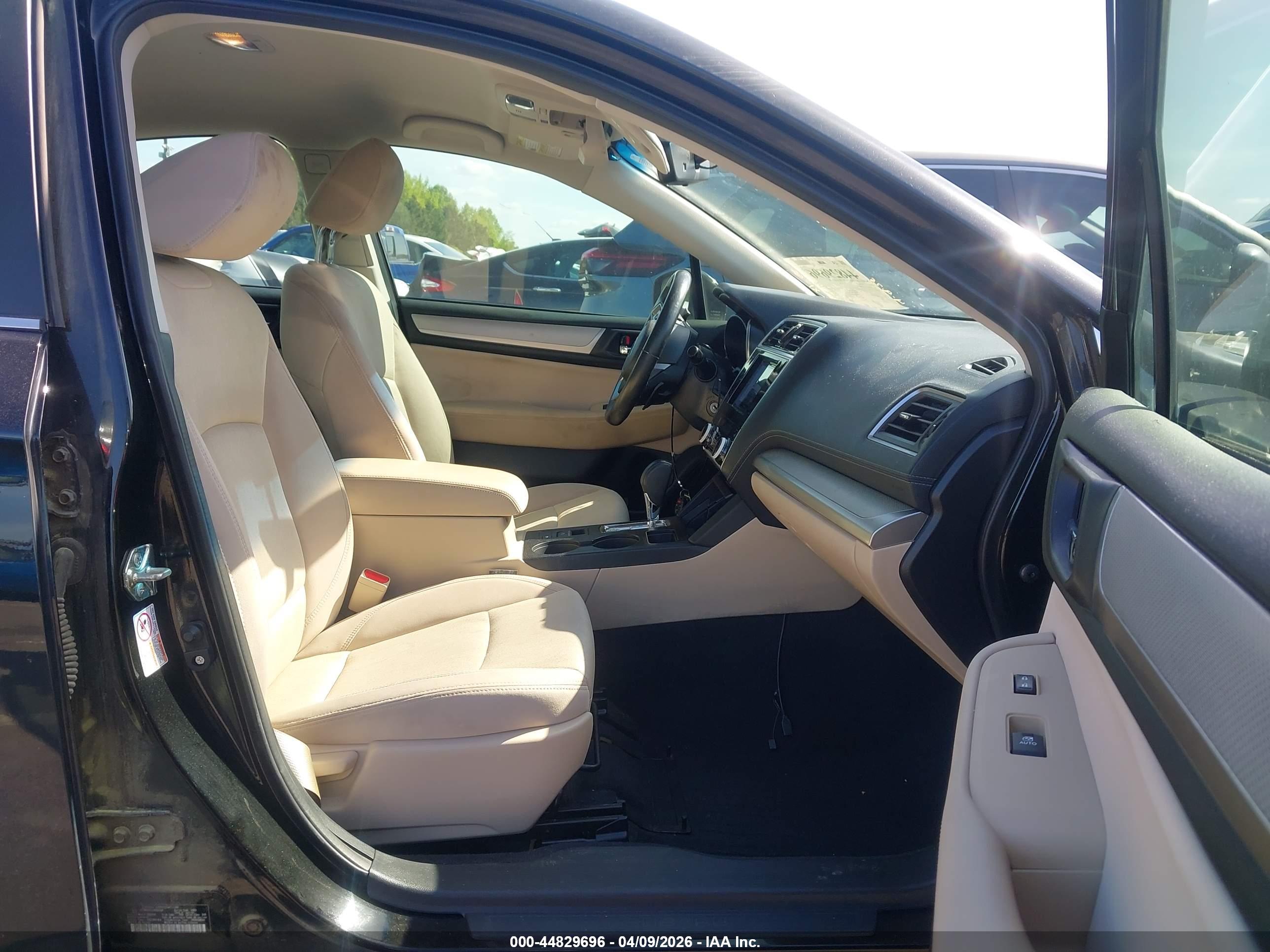 SUBARU LEGACY image 5