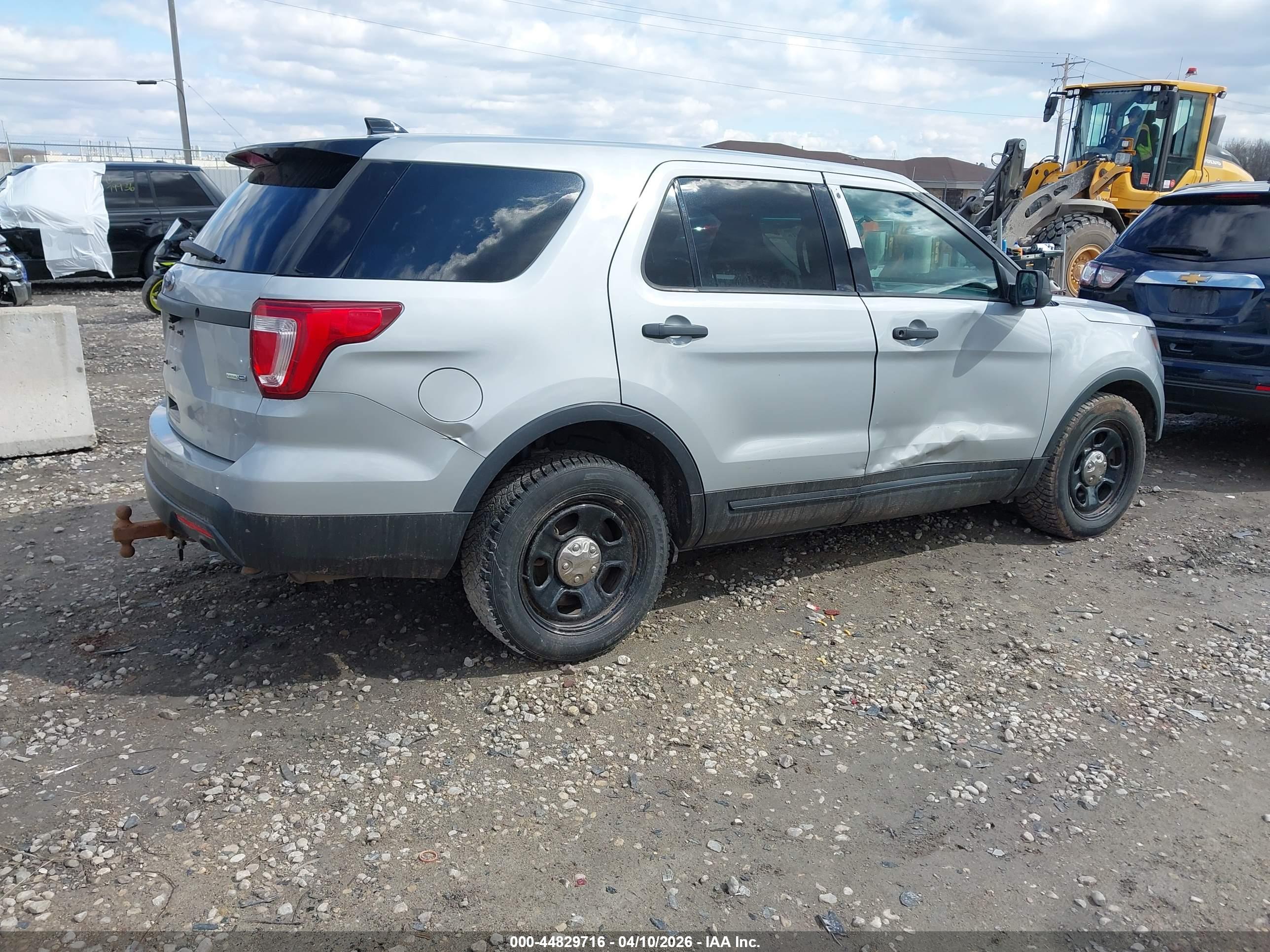 FORD UTILITY image 4
