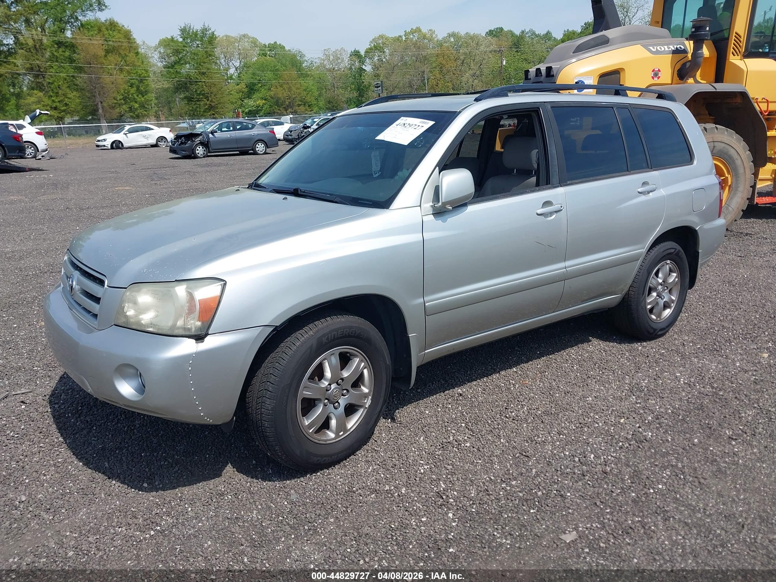 TOYOTA HIGHLANDER image 2
