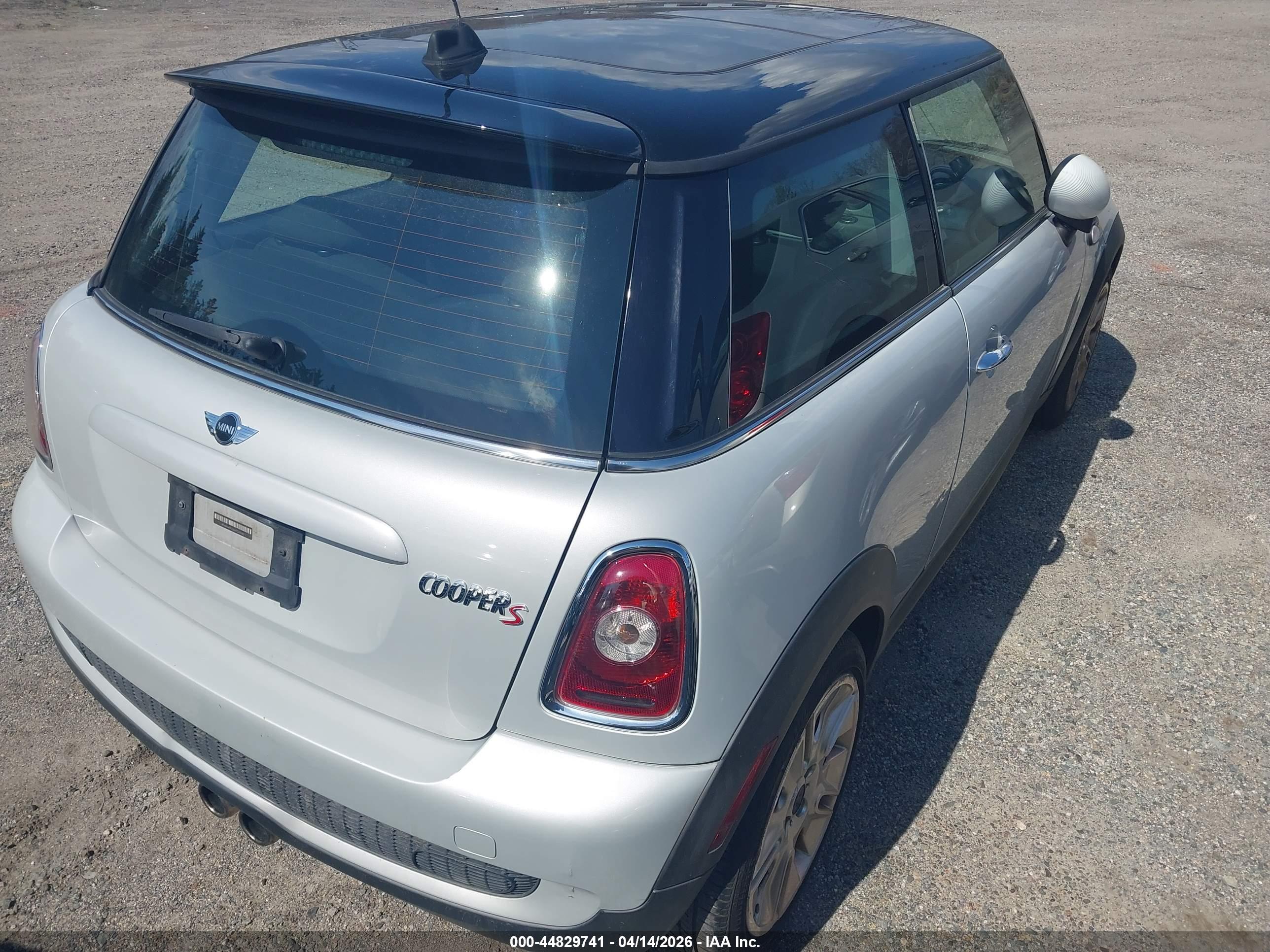 MINI COOPER image 4