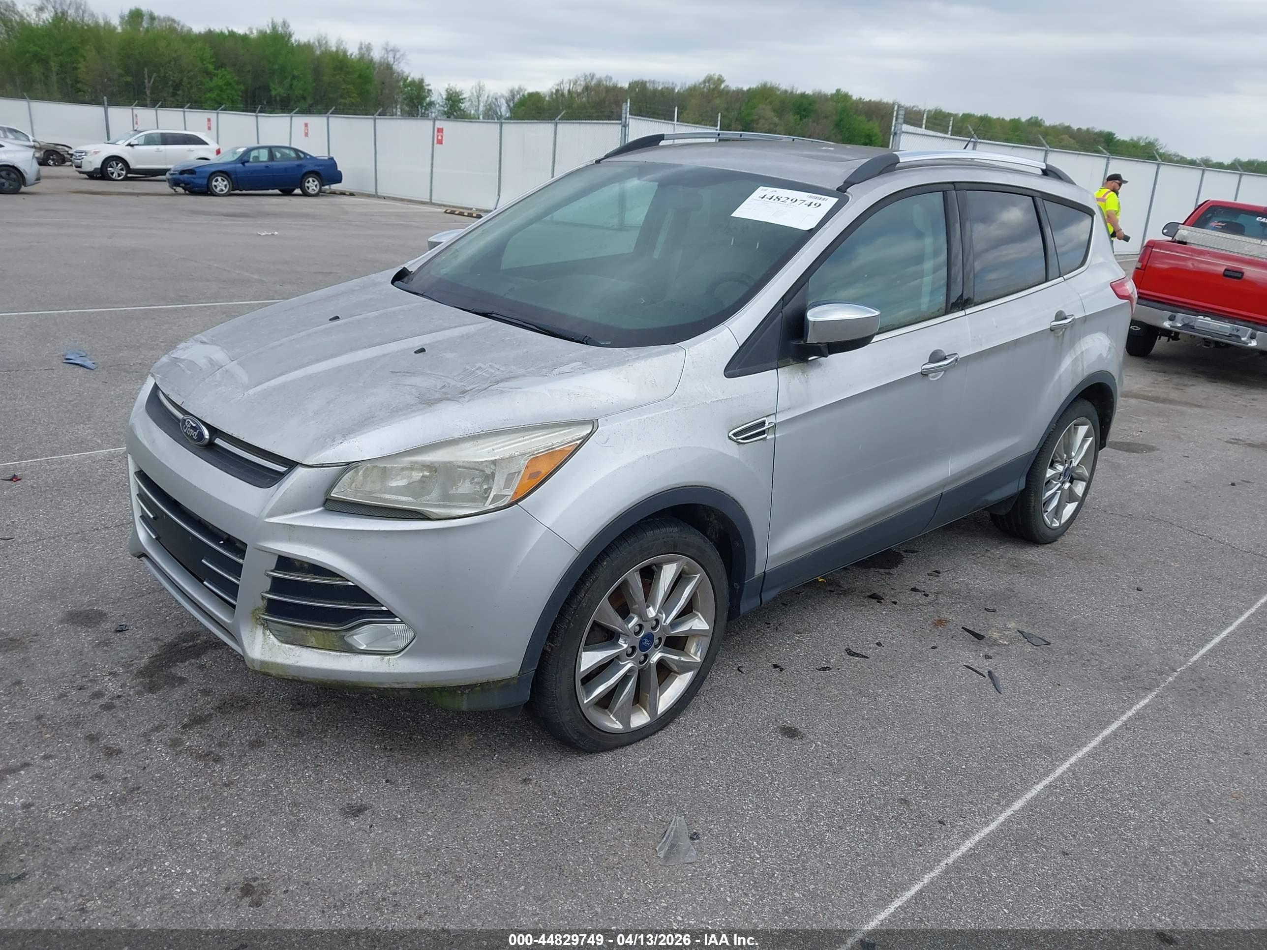 FORD ESCAPE image 2