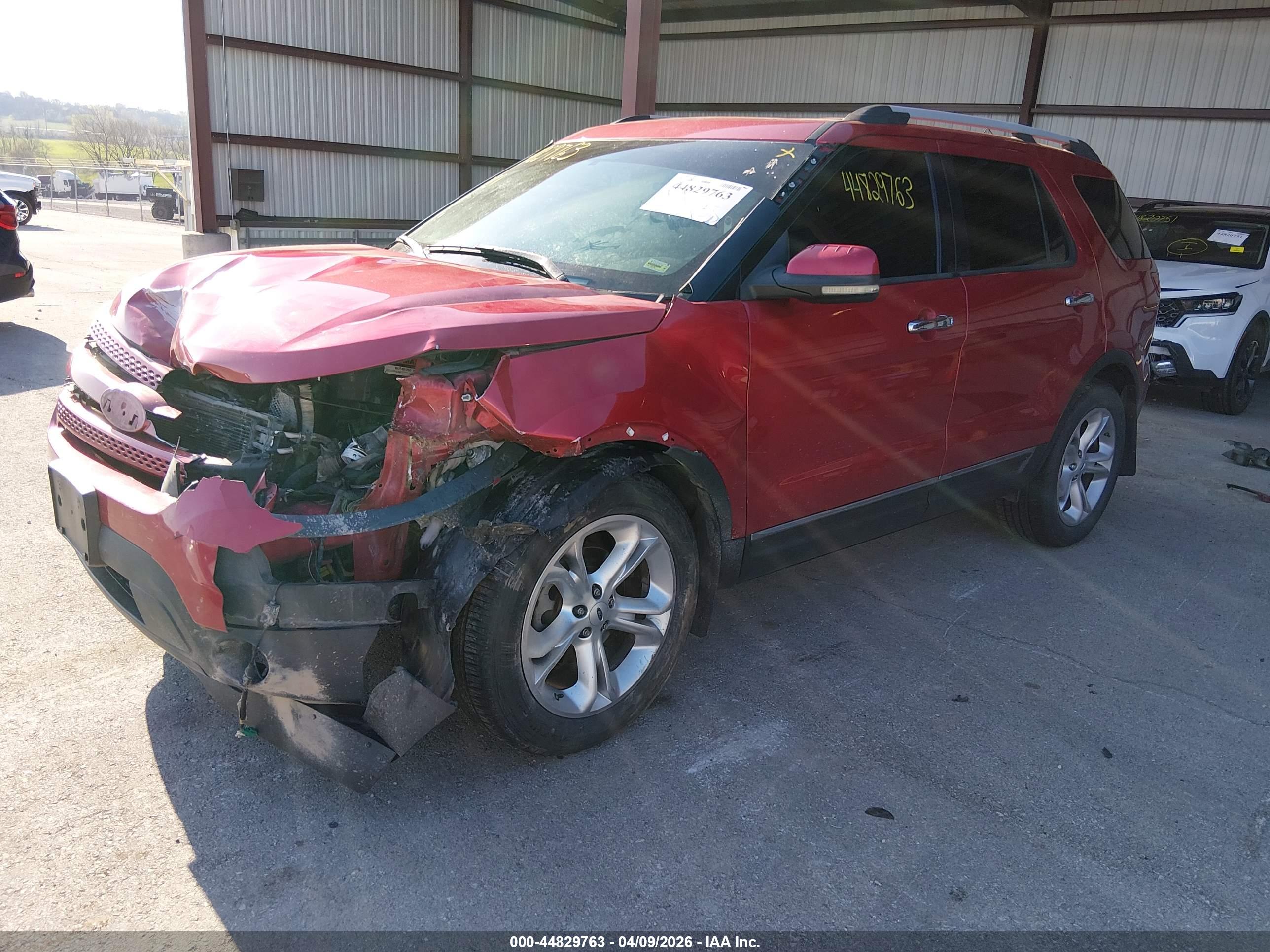 FORD EXPLORER image 2