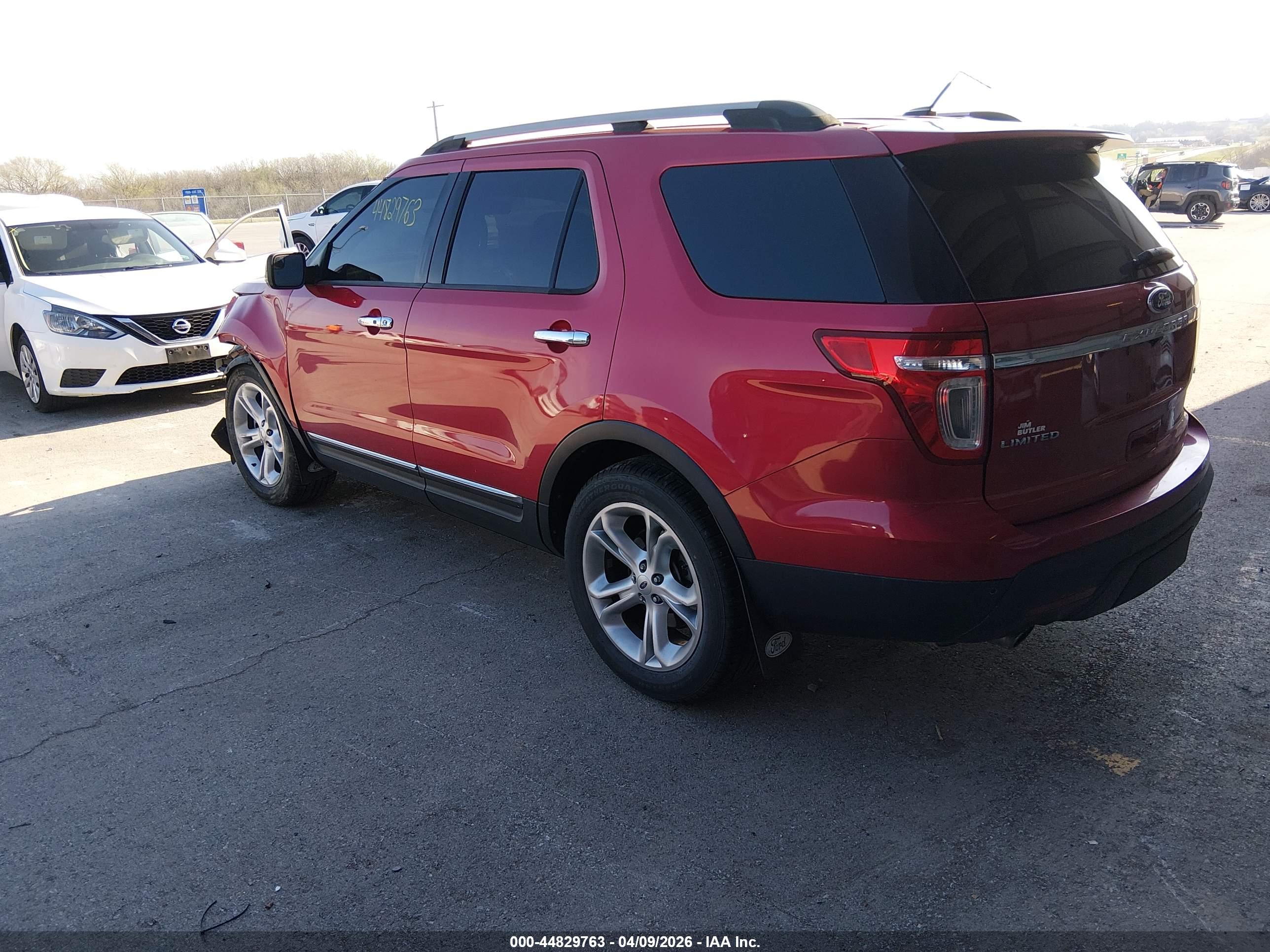 FORD EXPLORER image 3