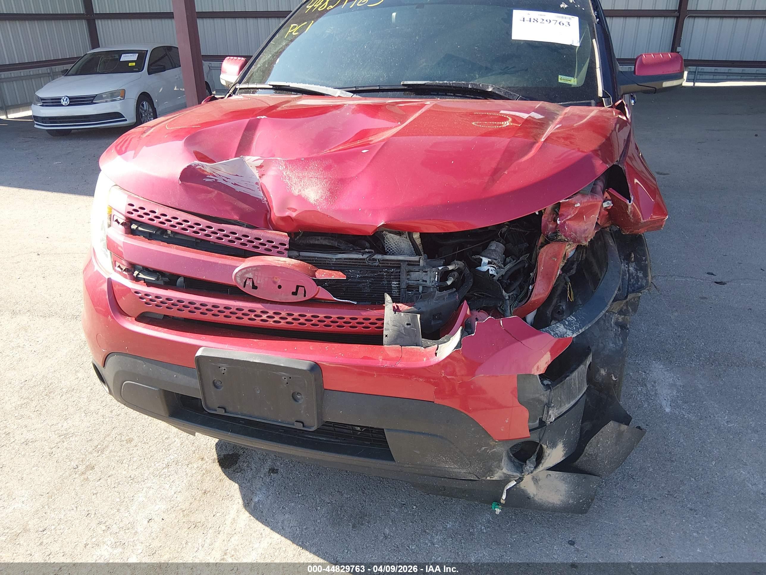 FORD EXPLORER image 6