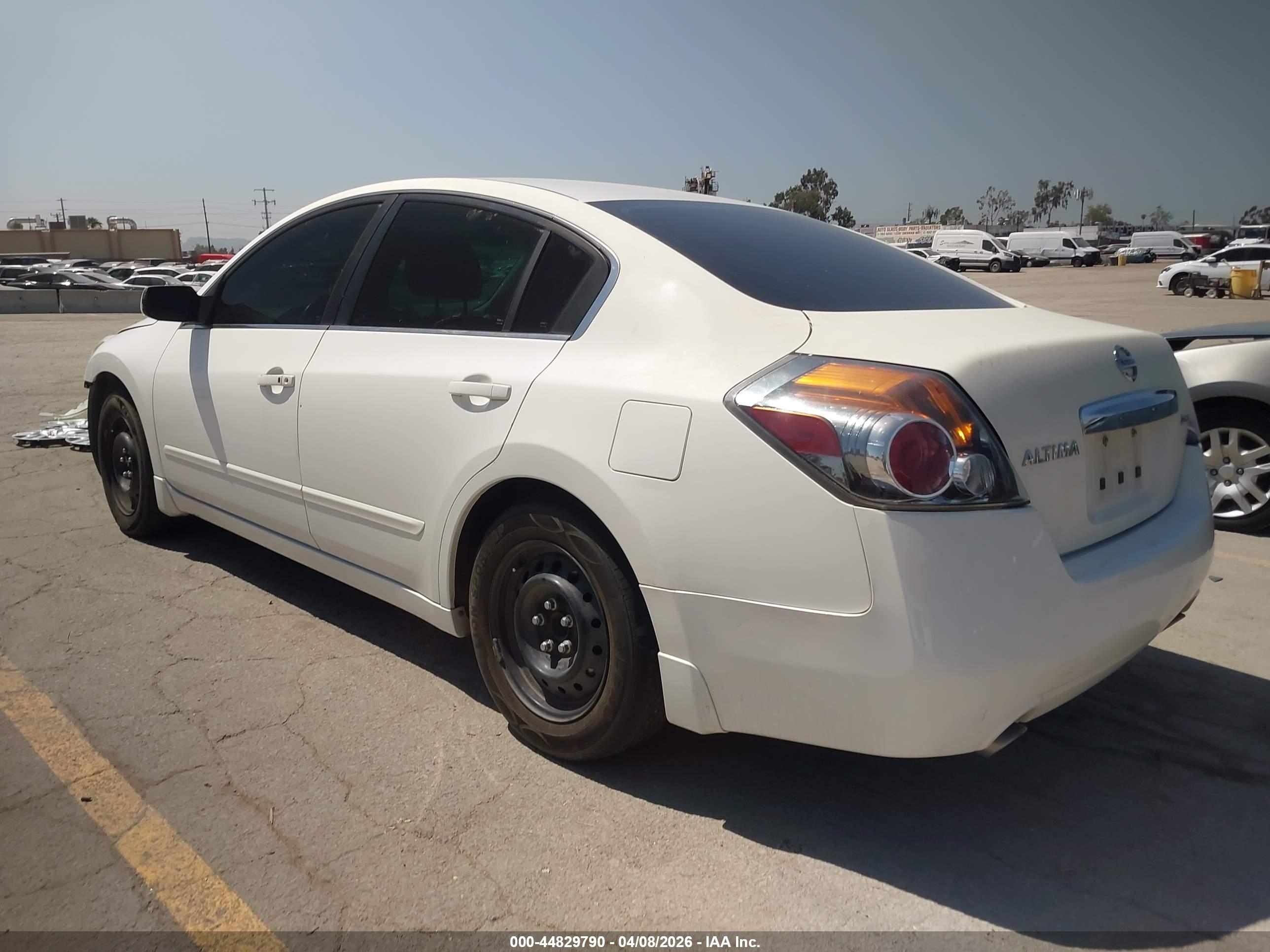 NISSAN ALTIMA image 3