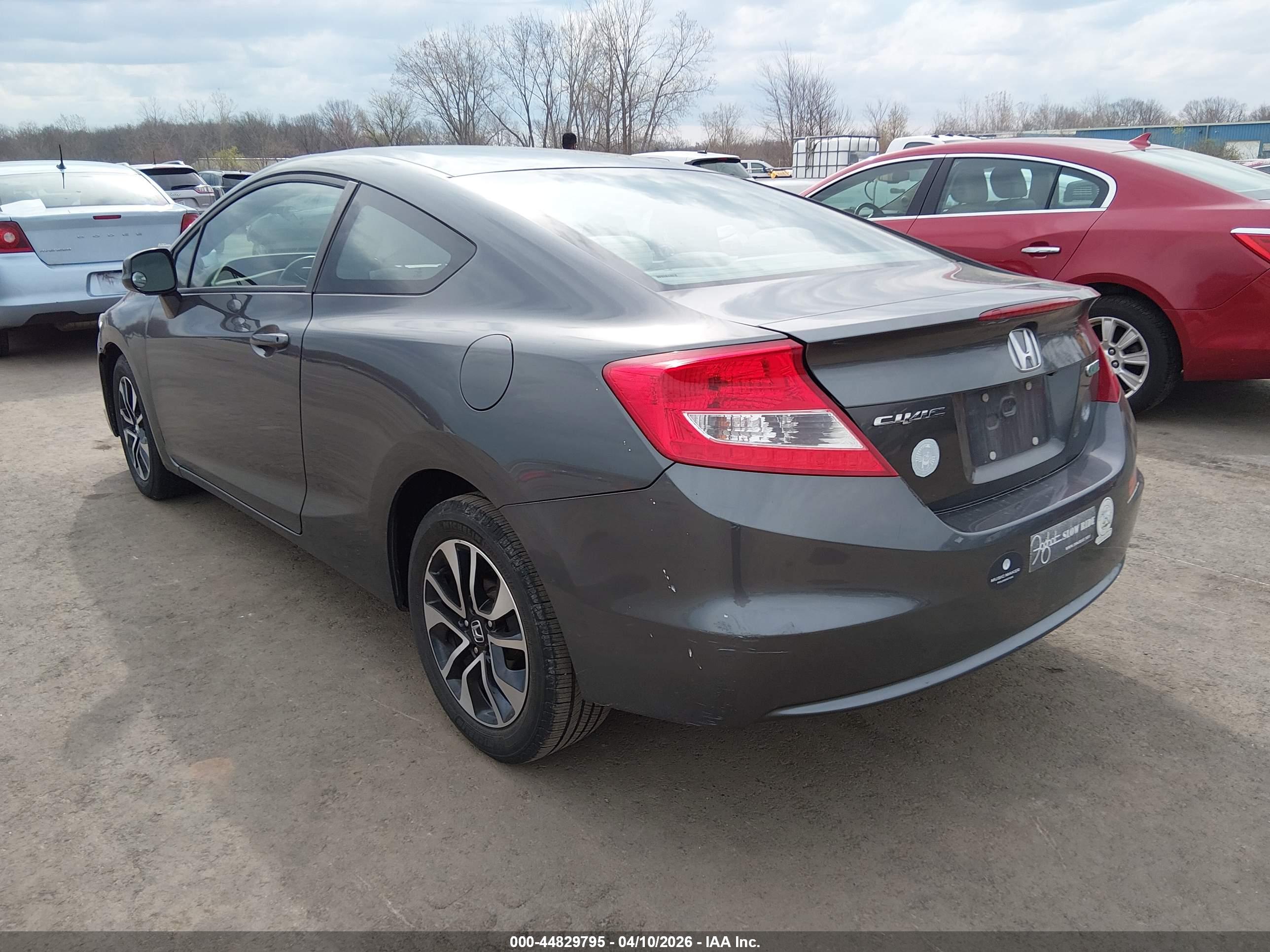 HONDA CIVIC image 3