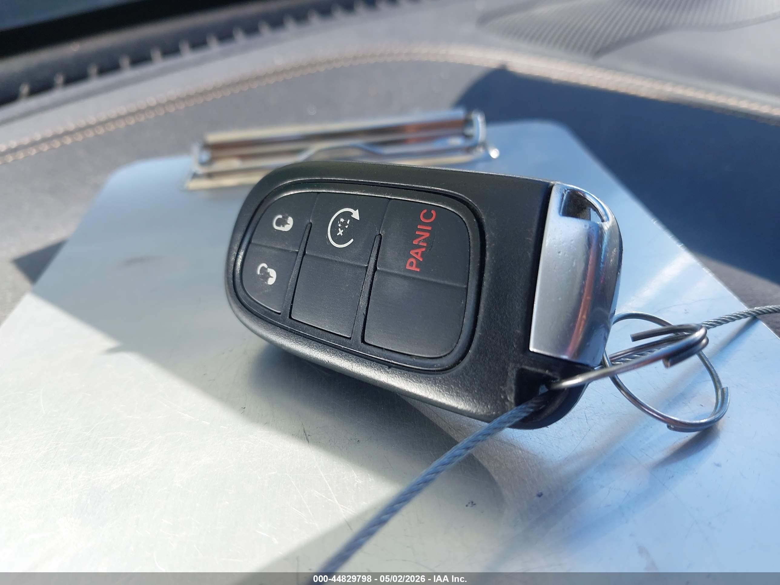 JEEP CHEROKEE image 11