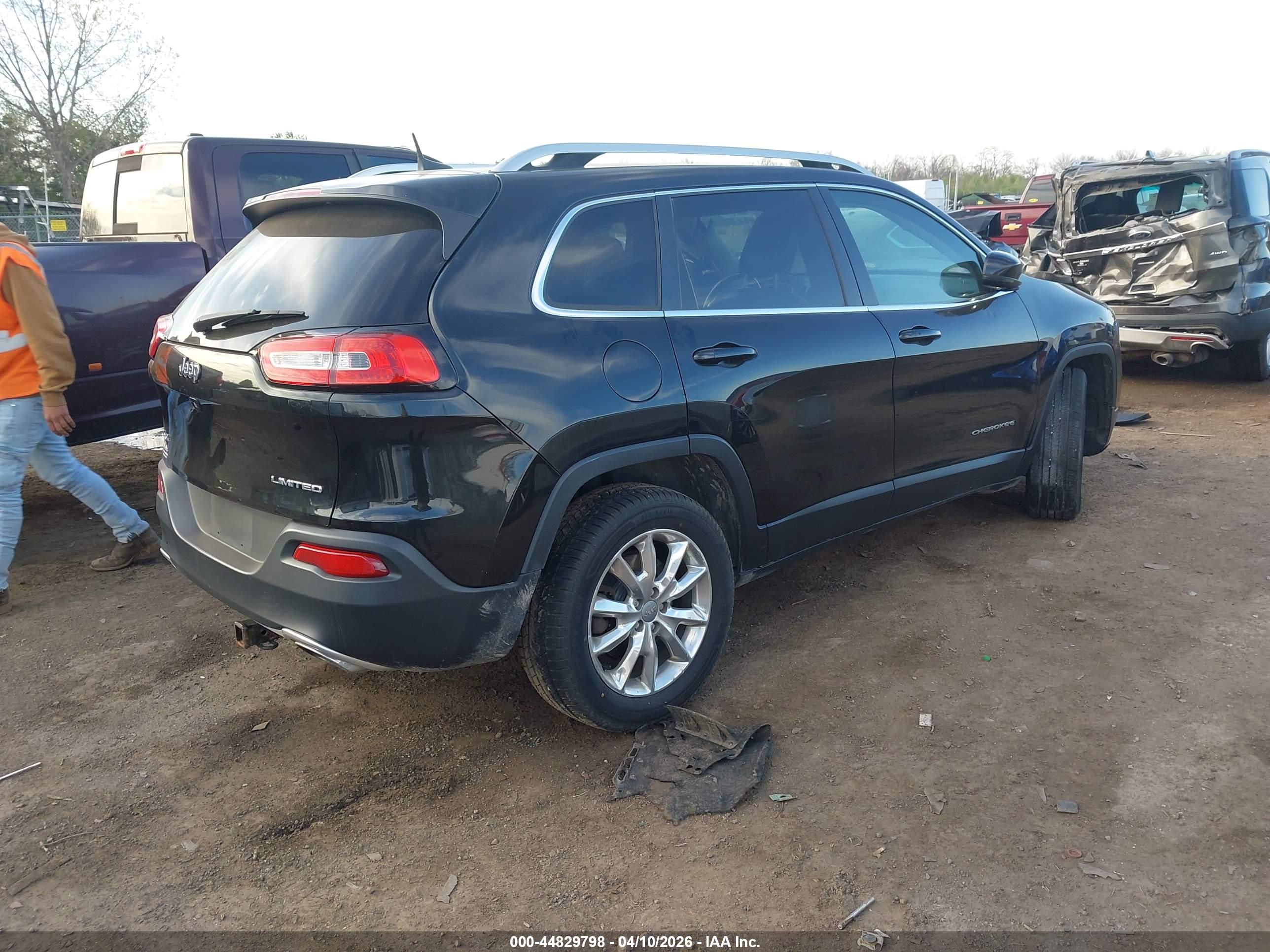 JEEP CHEROKEE image 4