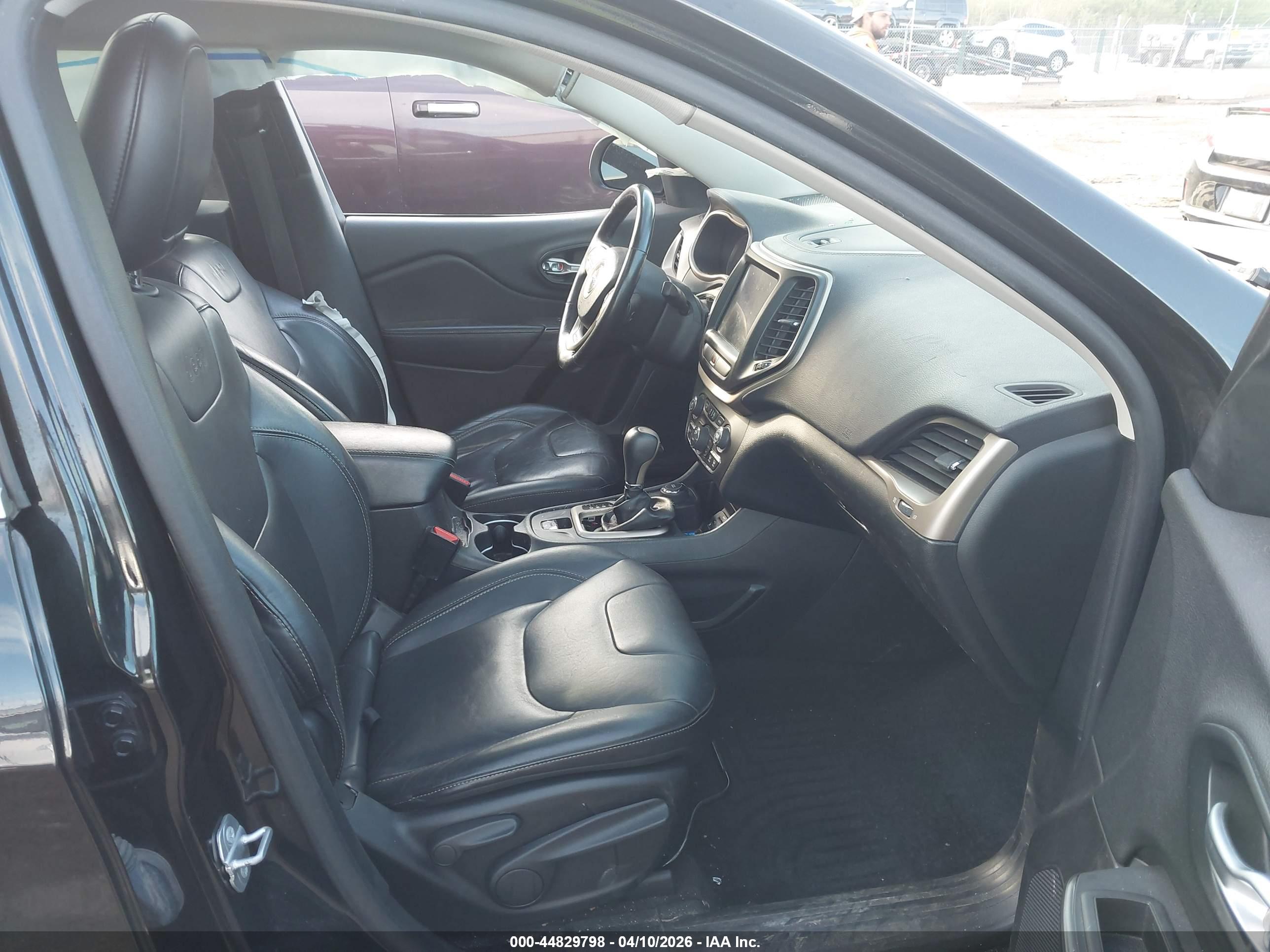 JEEP CHEROKEE image 5