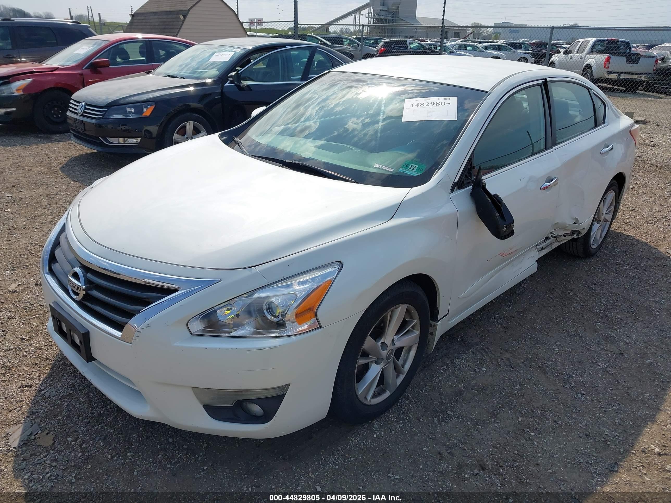 NISSAN ALTIMA image 2