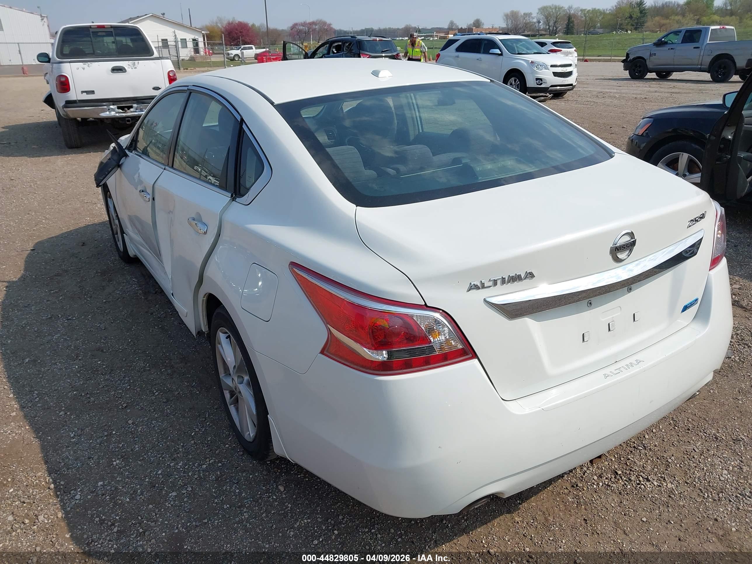 NISSAN ALTIMA image 3