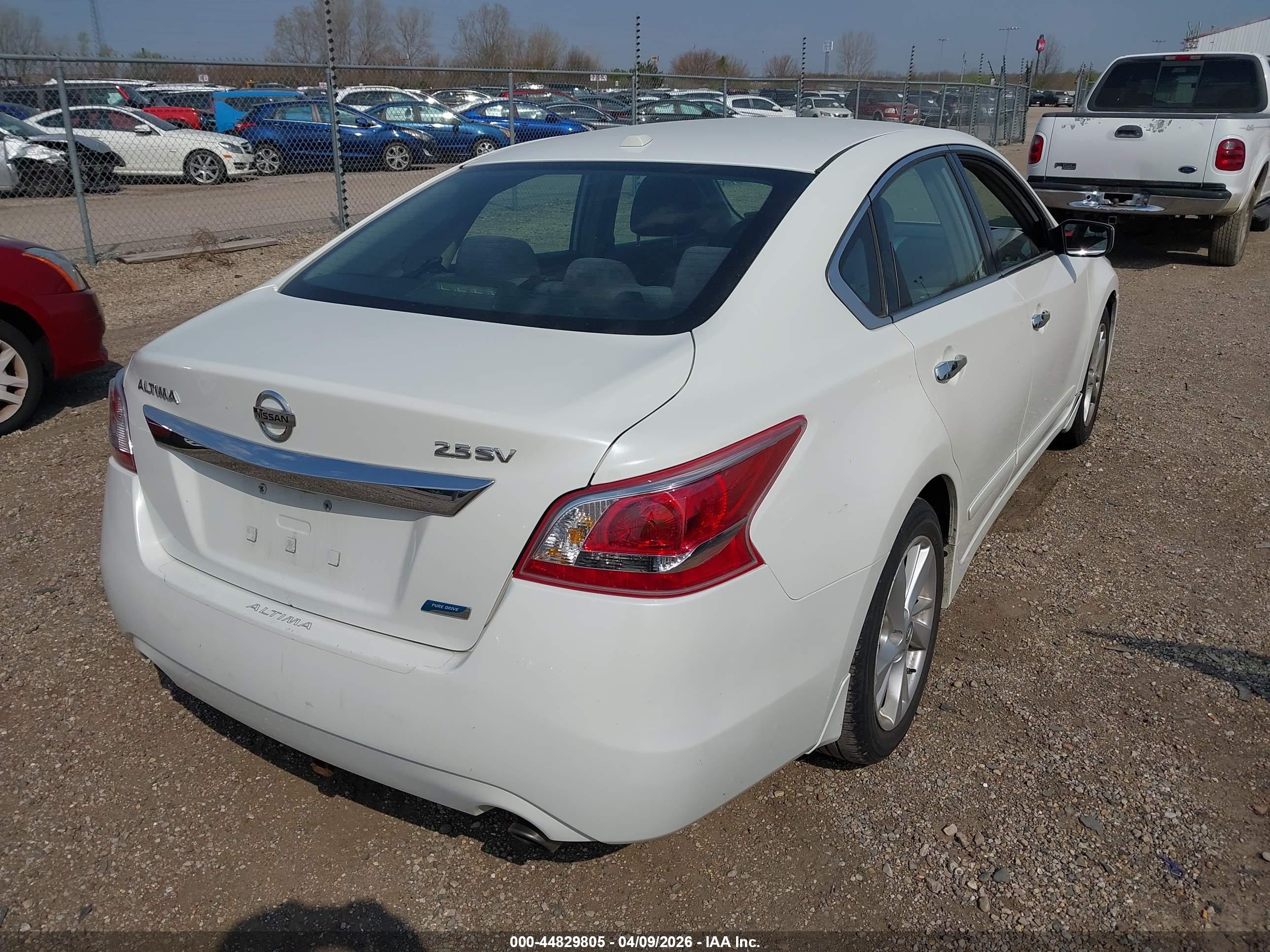 NISSAN ALTIMA image 4