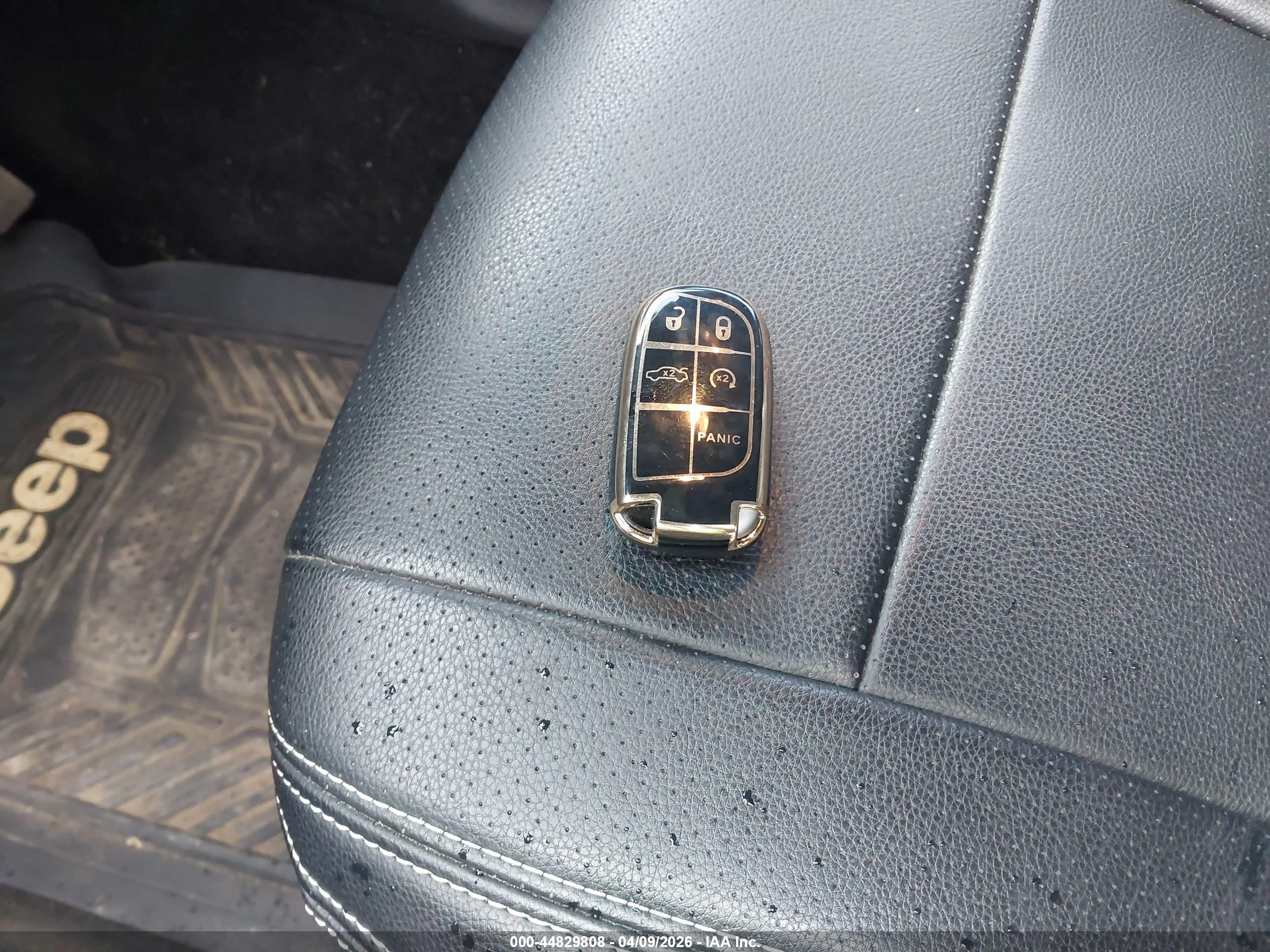 JEEP GRAND image 11