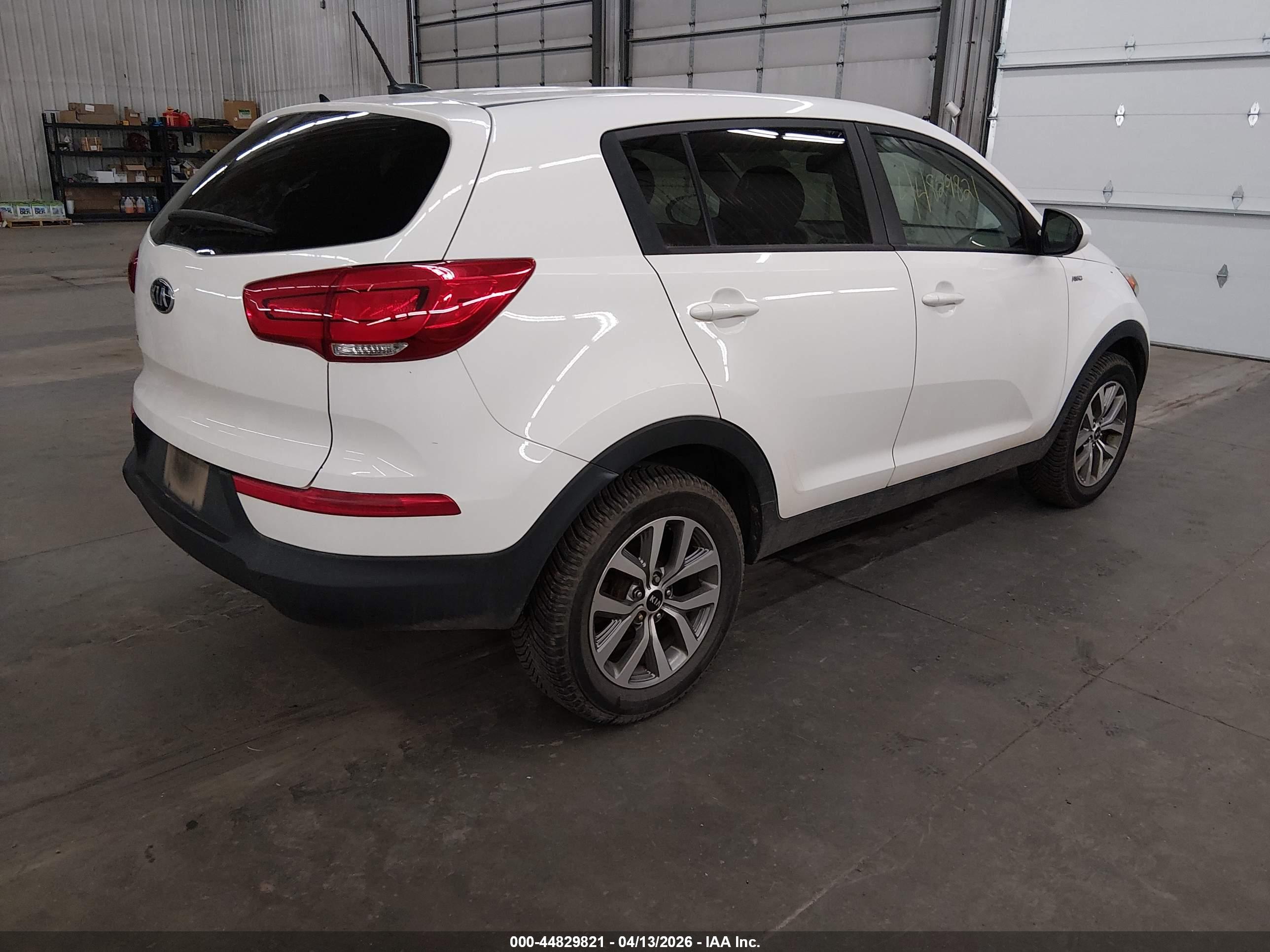 KIA SPORTAGE image 4
