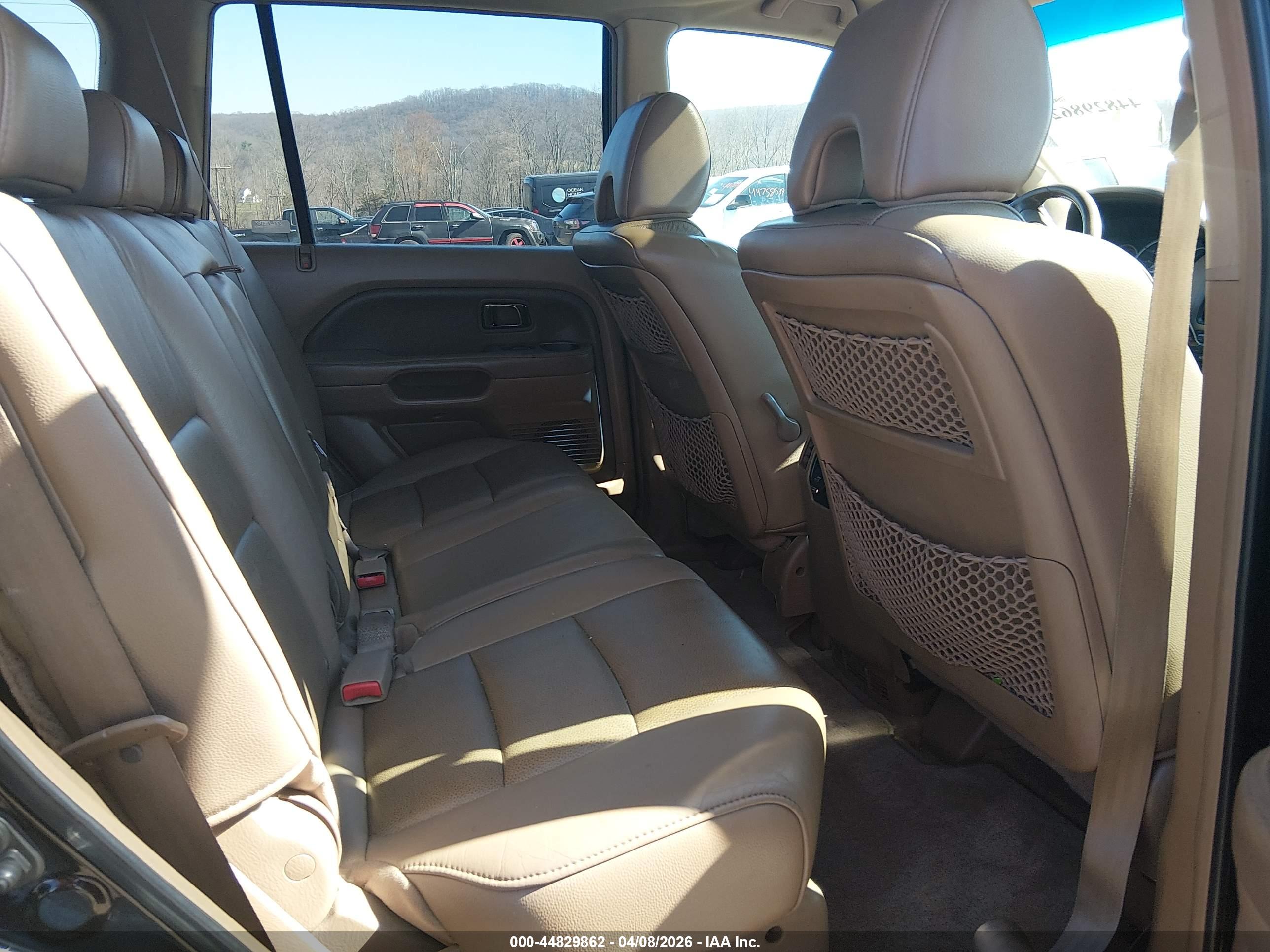HONDA PILOT image 8