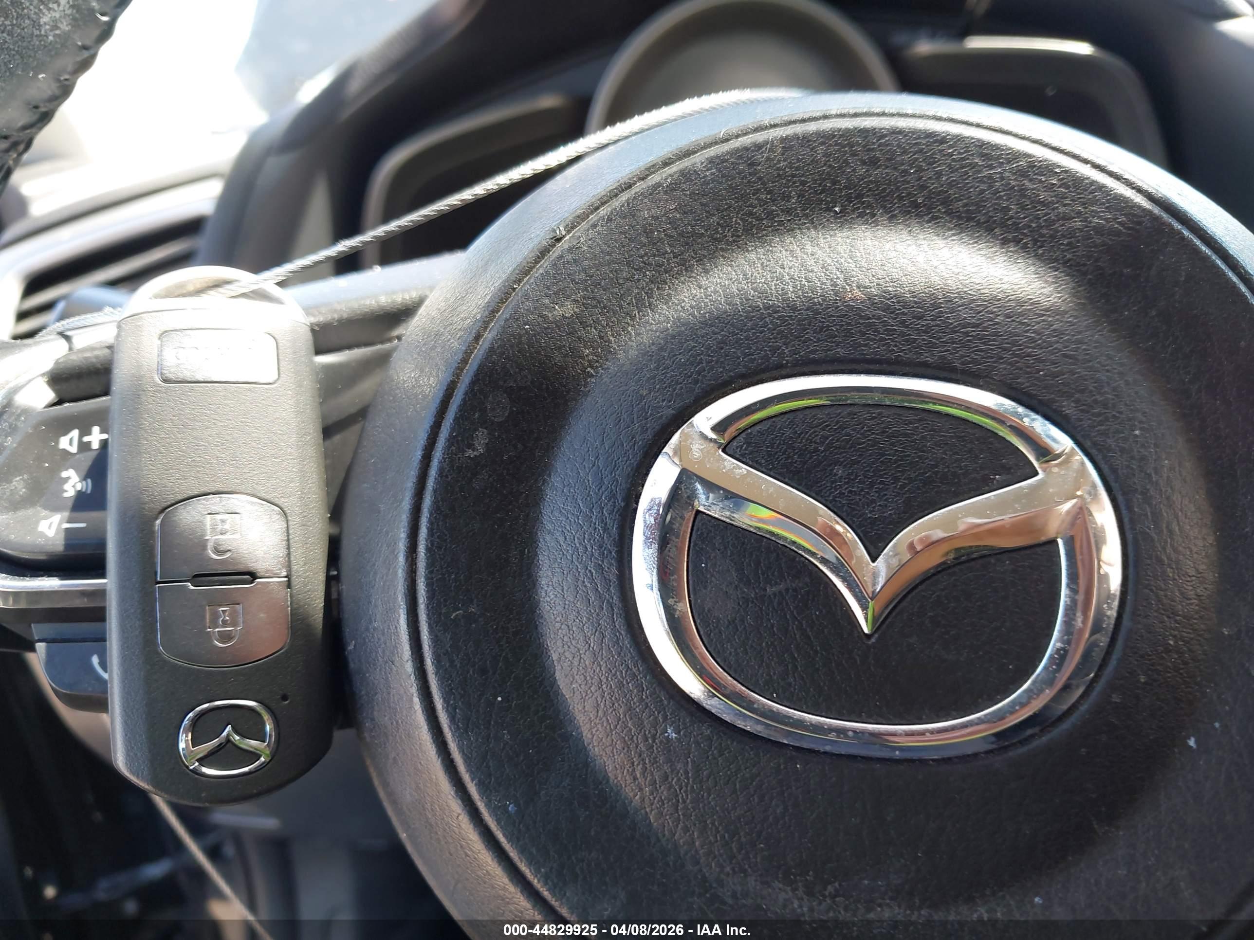 MAZDA MAZDA3 image 11