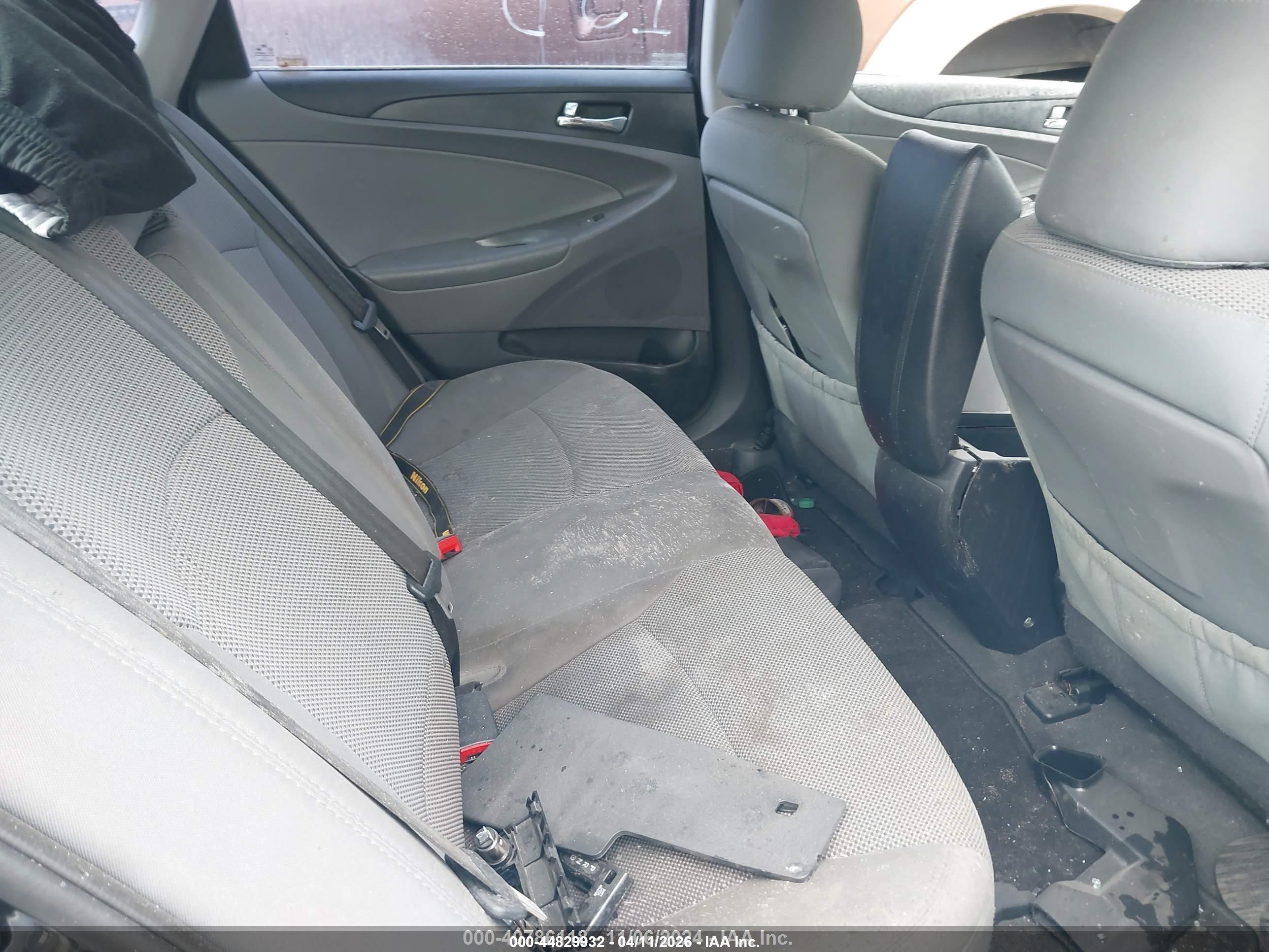 HYUNDAI SONATA image 8