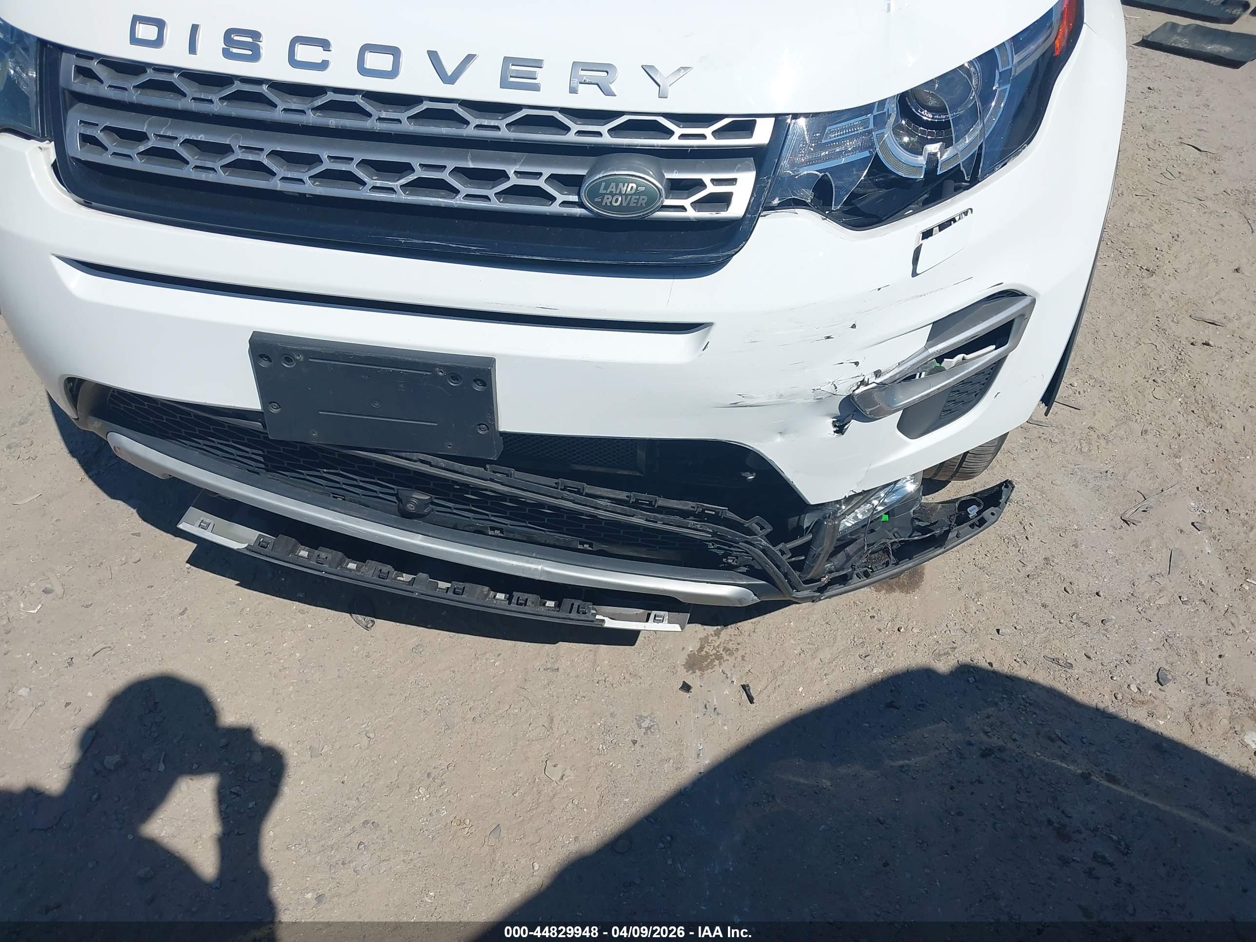 LAND ROVER image 6