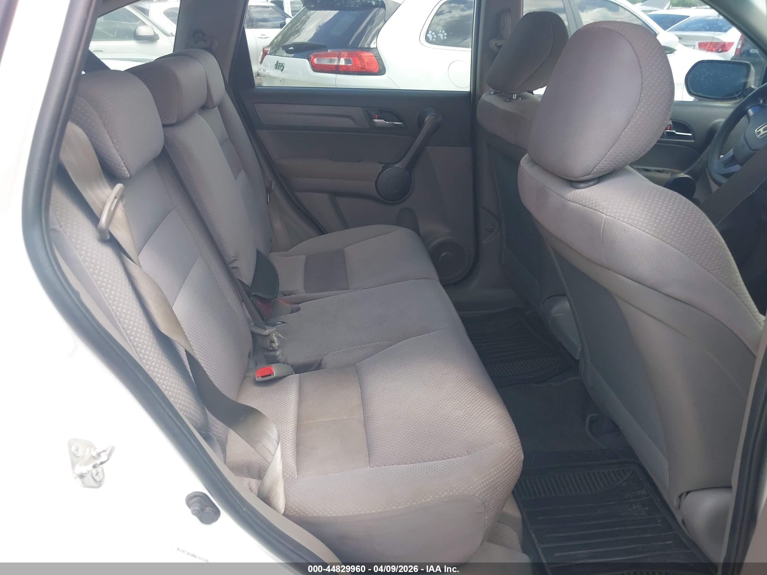 HONDA CR-V image 8