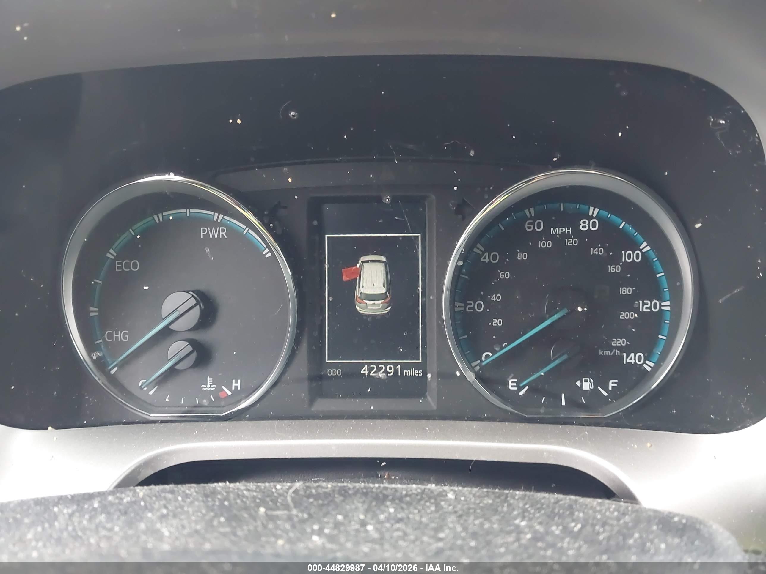 TOYOTA RAV4 image 7