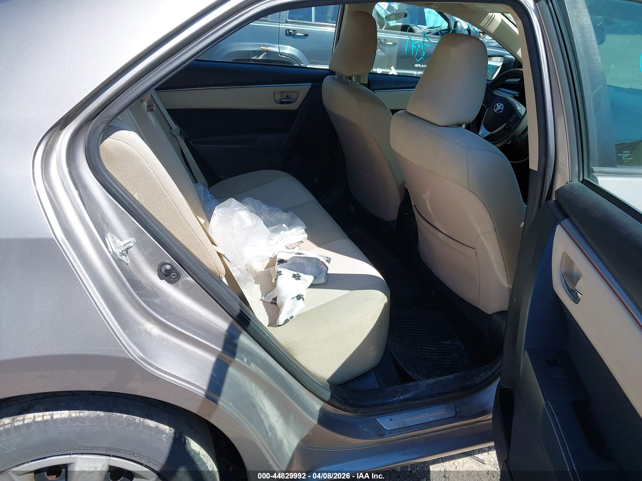 TOYOTA COROLLA image 8