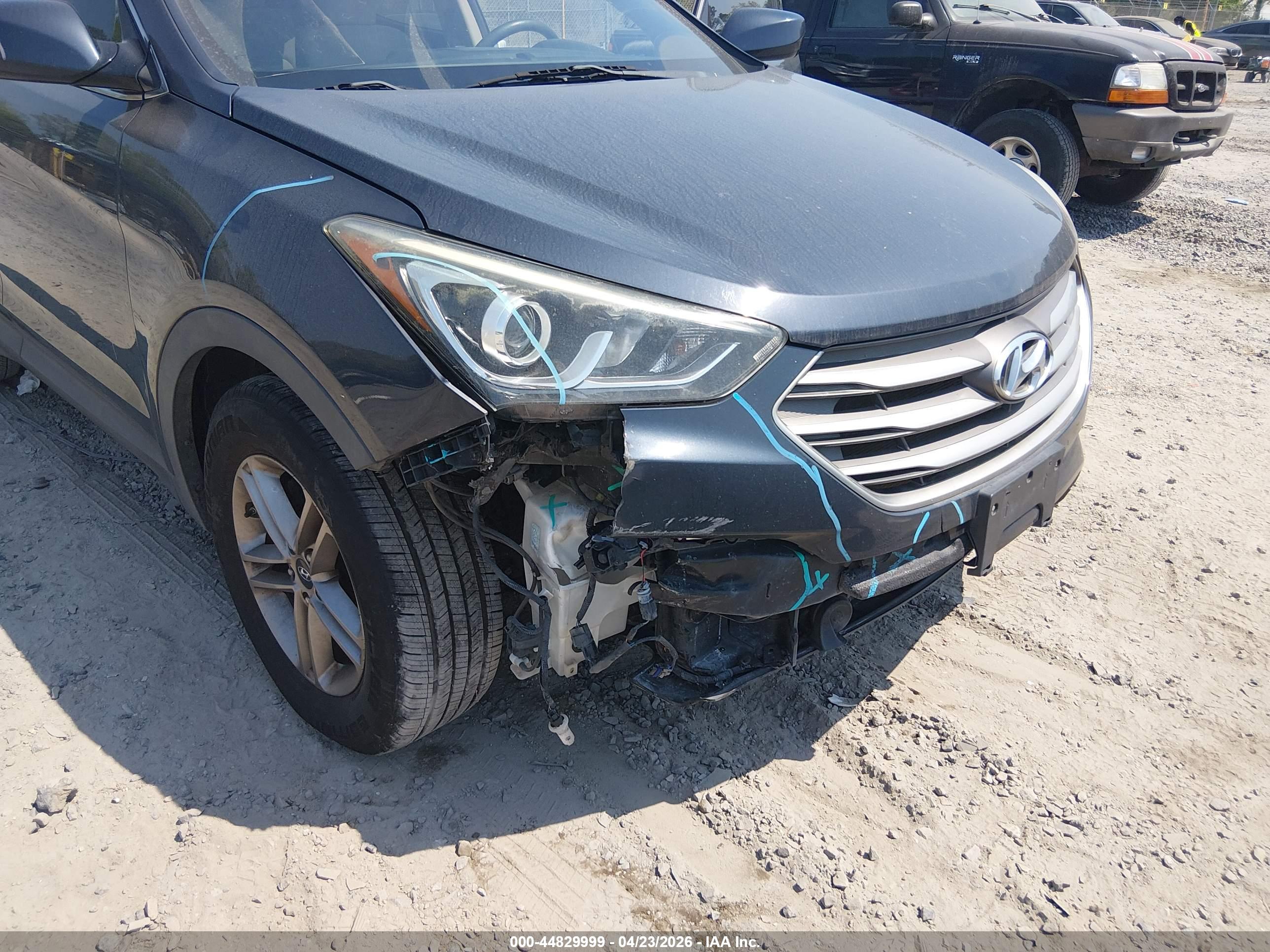 HYUNDAI SANTA image 6