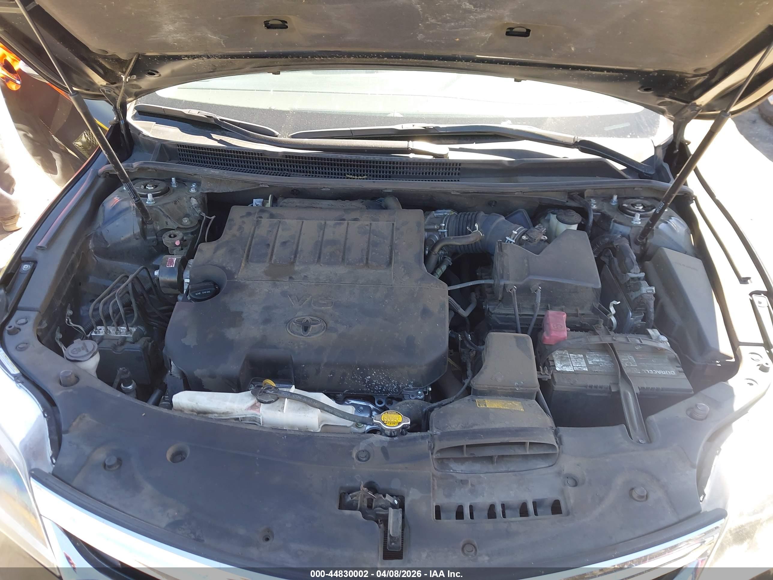 TOYOTA AVALON image 10