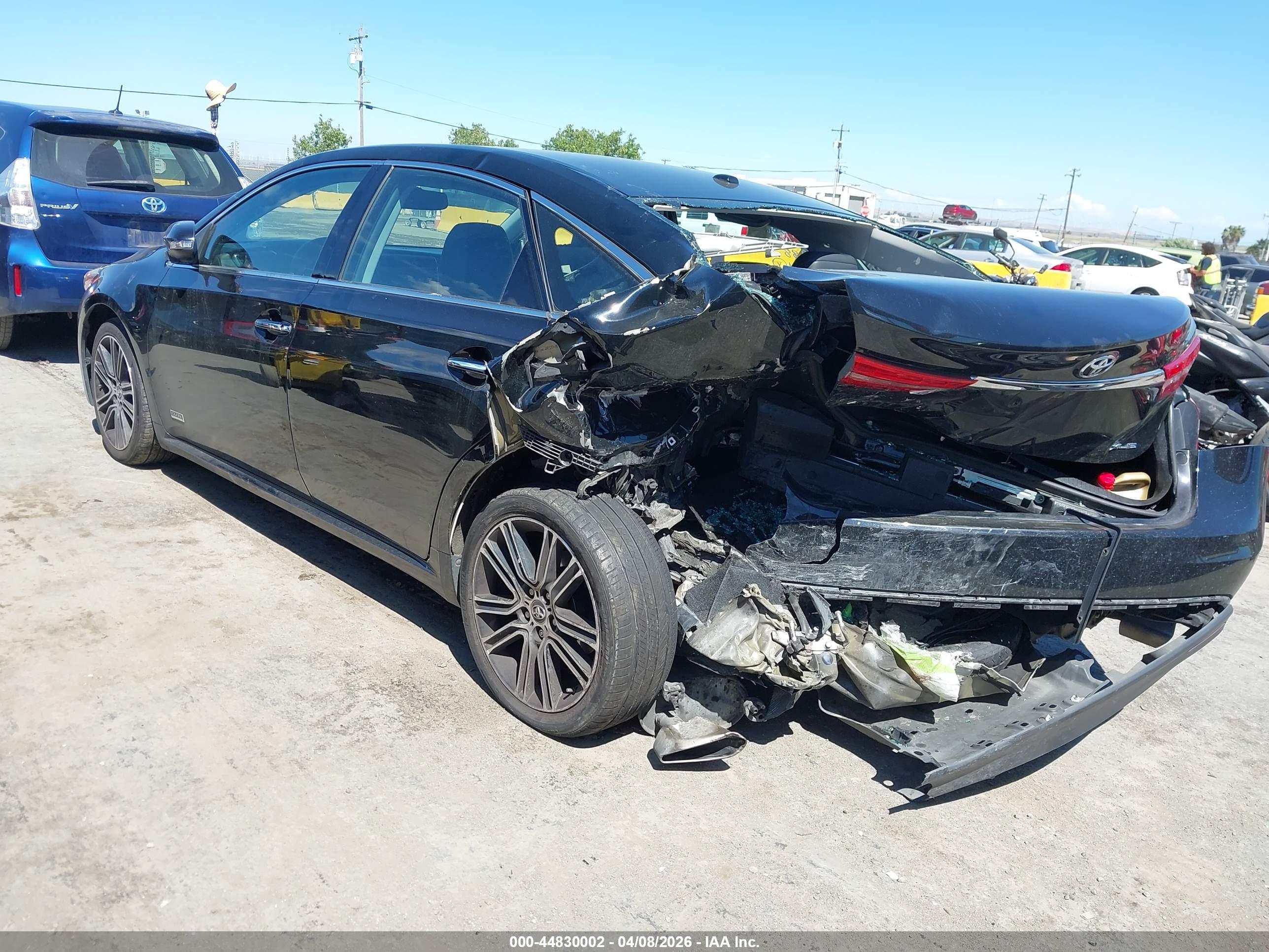 TOYOTA AVALON image 3