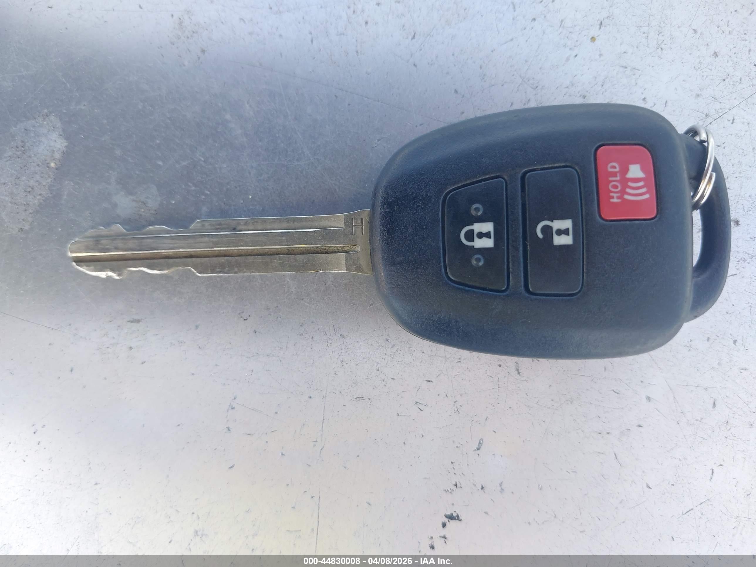 TOYOTA RAV4 image 11