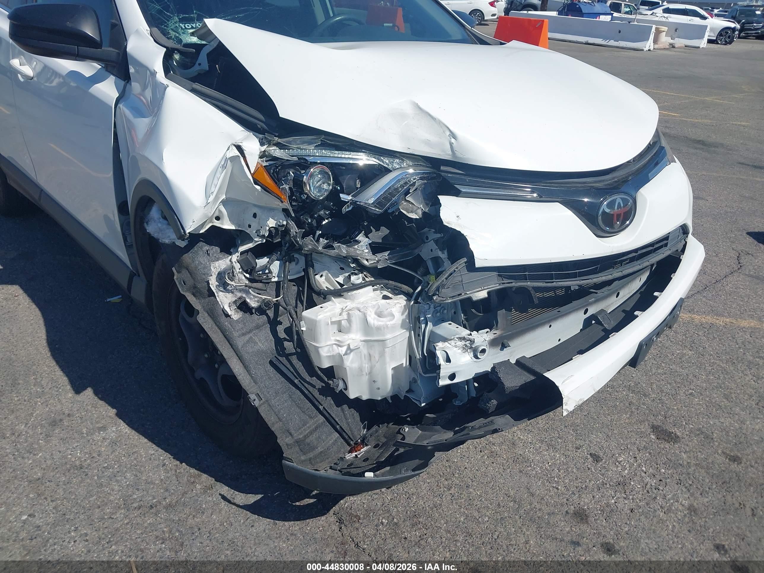 TOYOTA RAV4 image 6