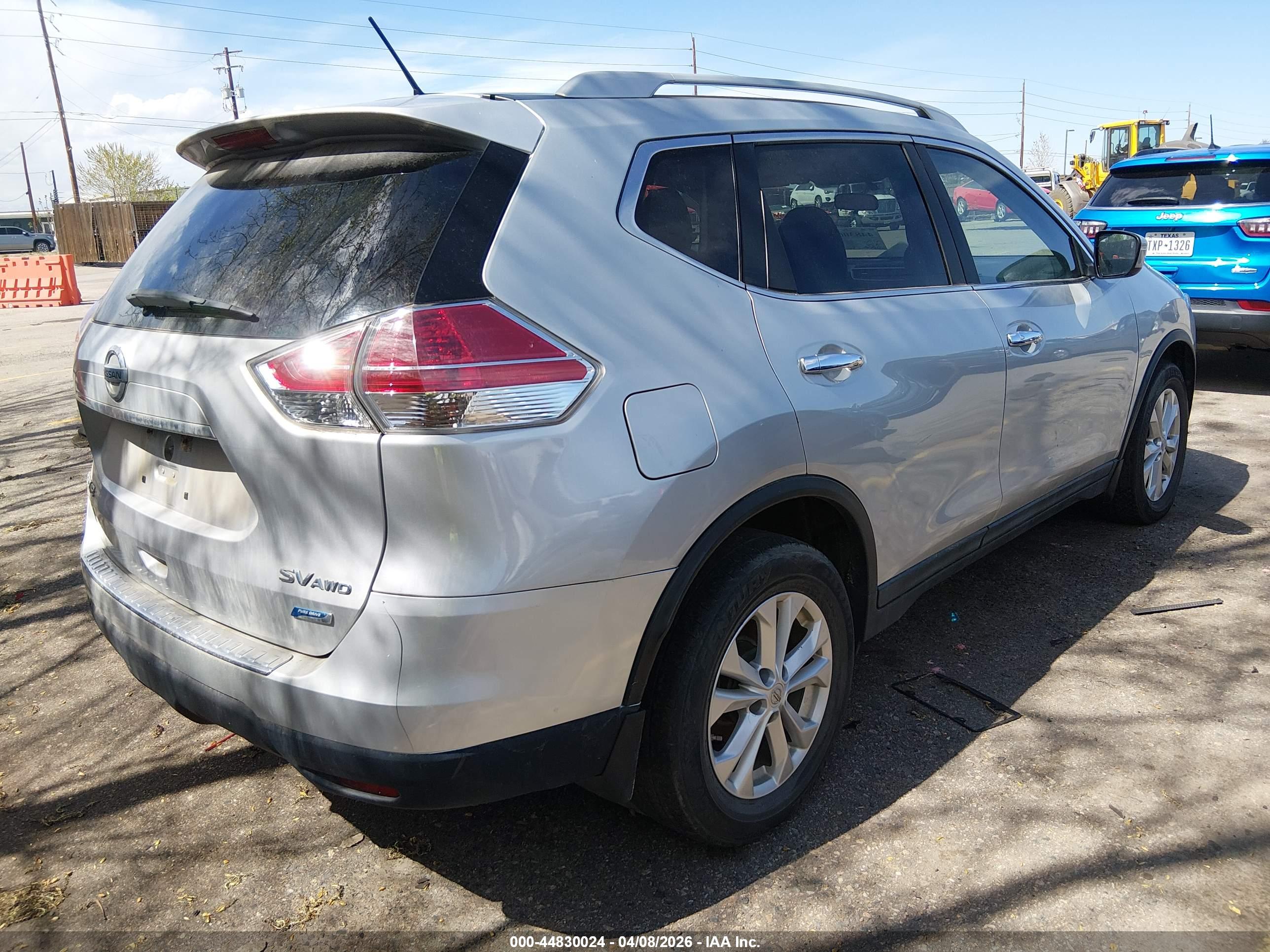 NISSAN ROGUE image 4