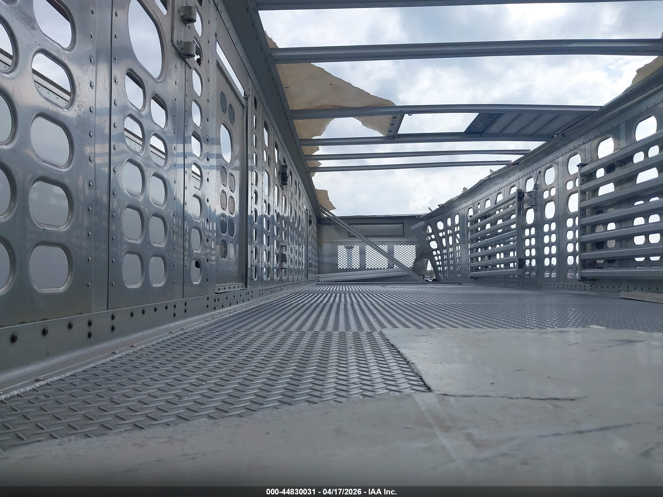 WILSON TRAILER image 8