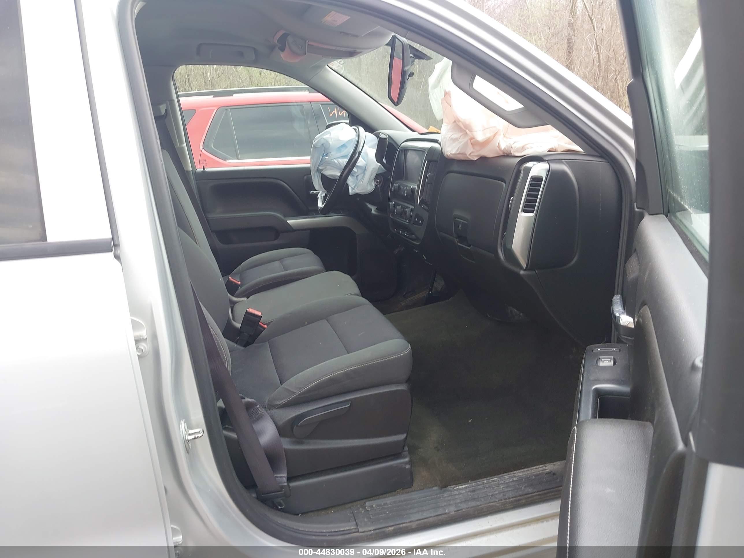 CHEVROLET SILVERADO image 5