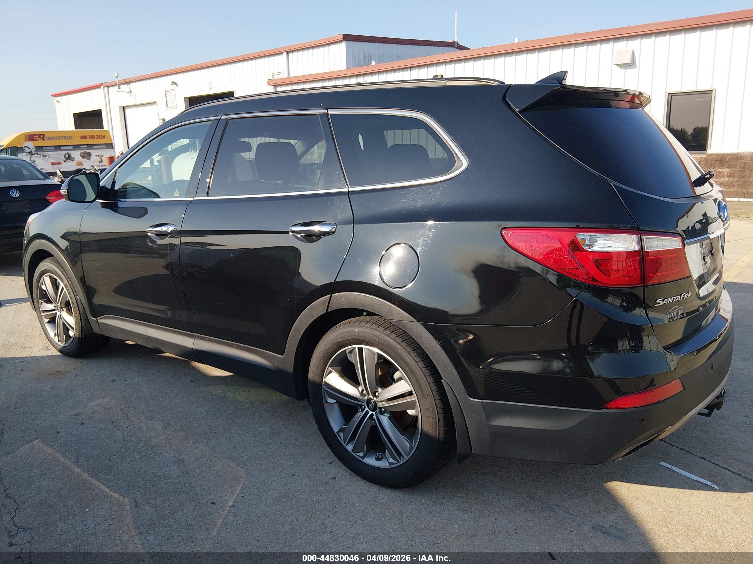HYUNDAI SANTA image 3
