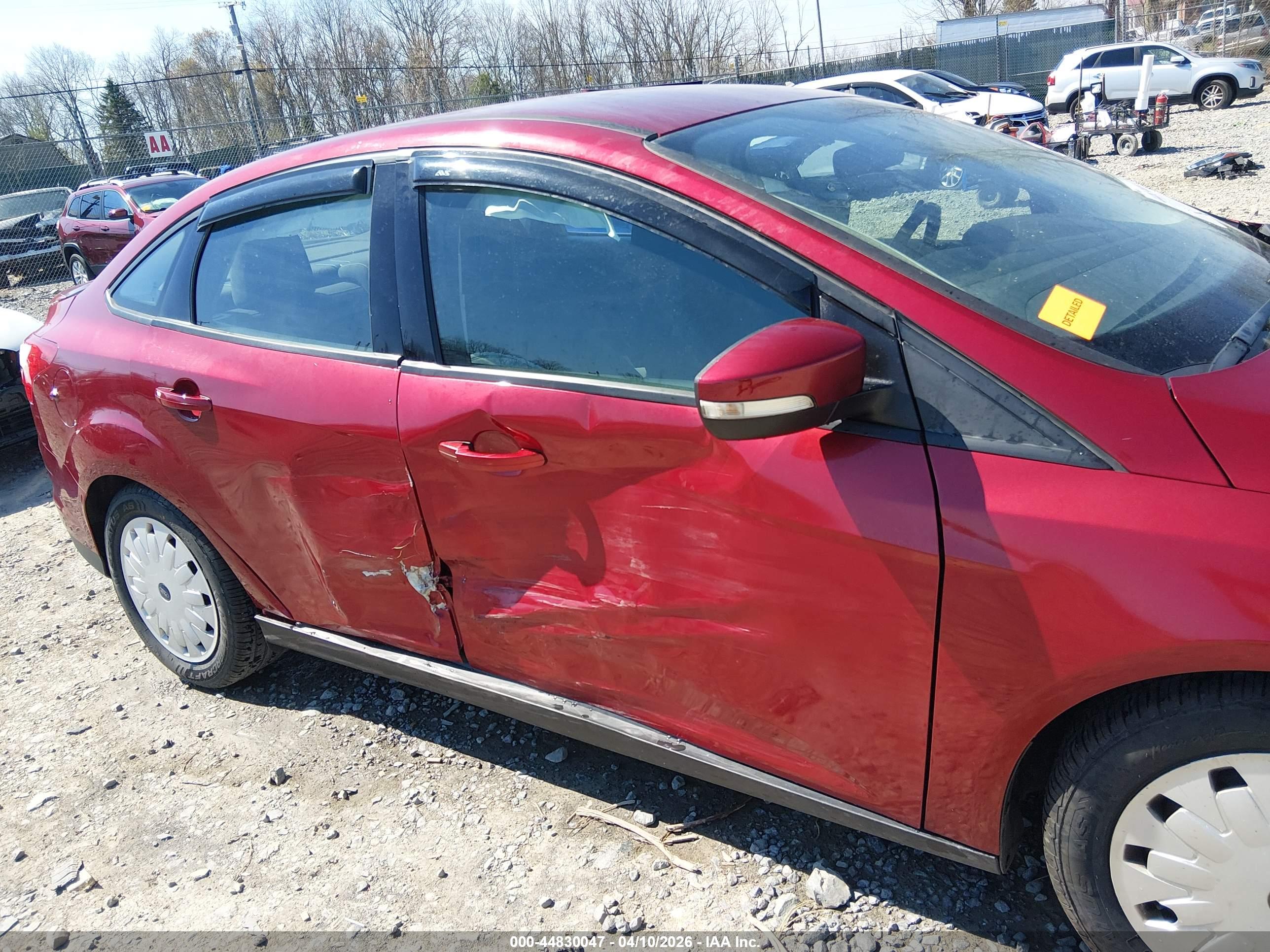 FORD FOCUS image 6