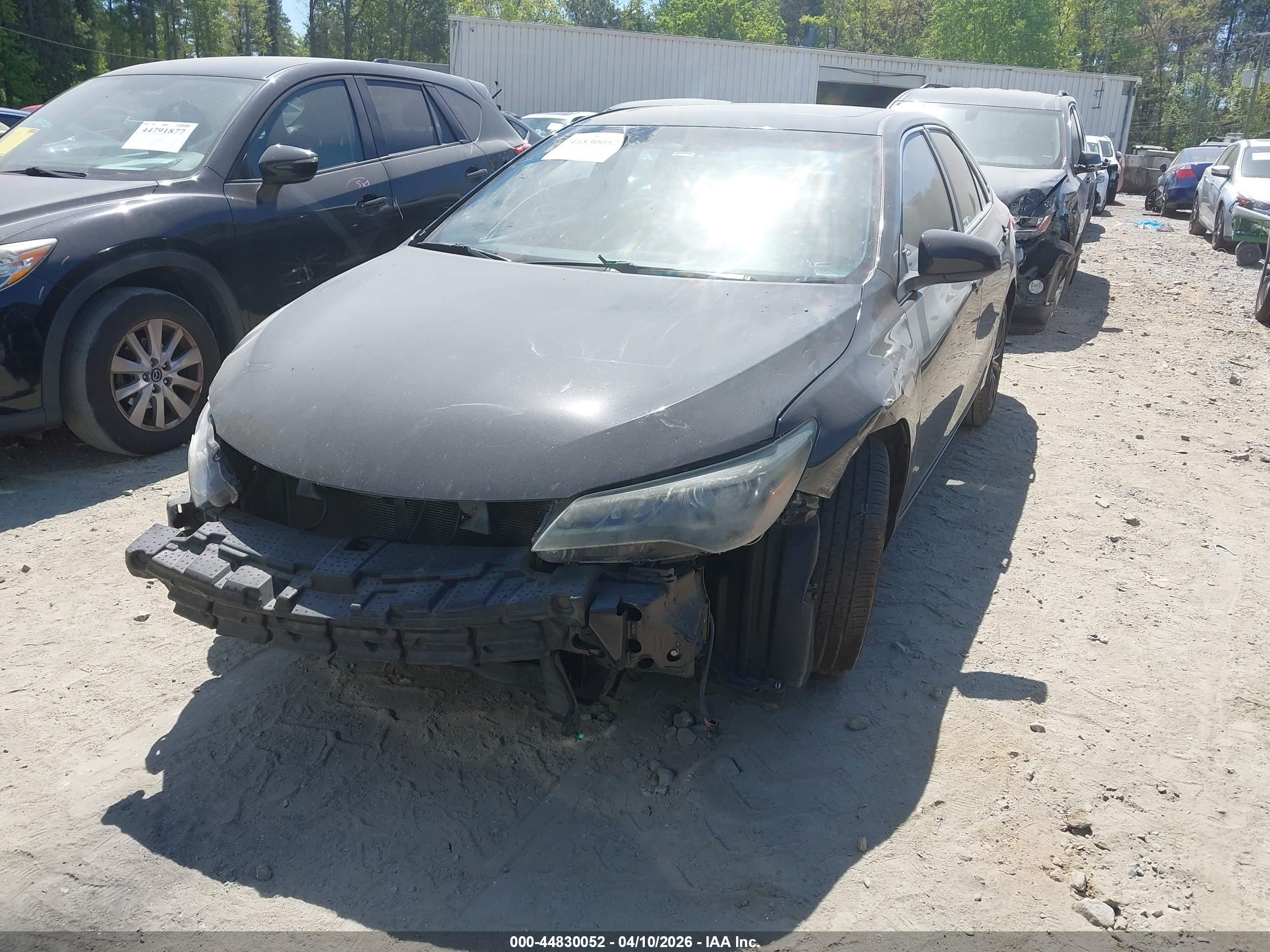 TOYOTA CAMRY image 2